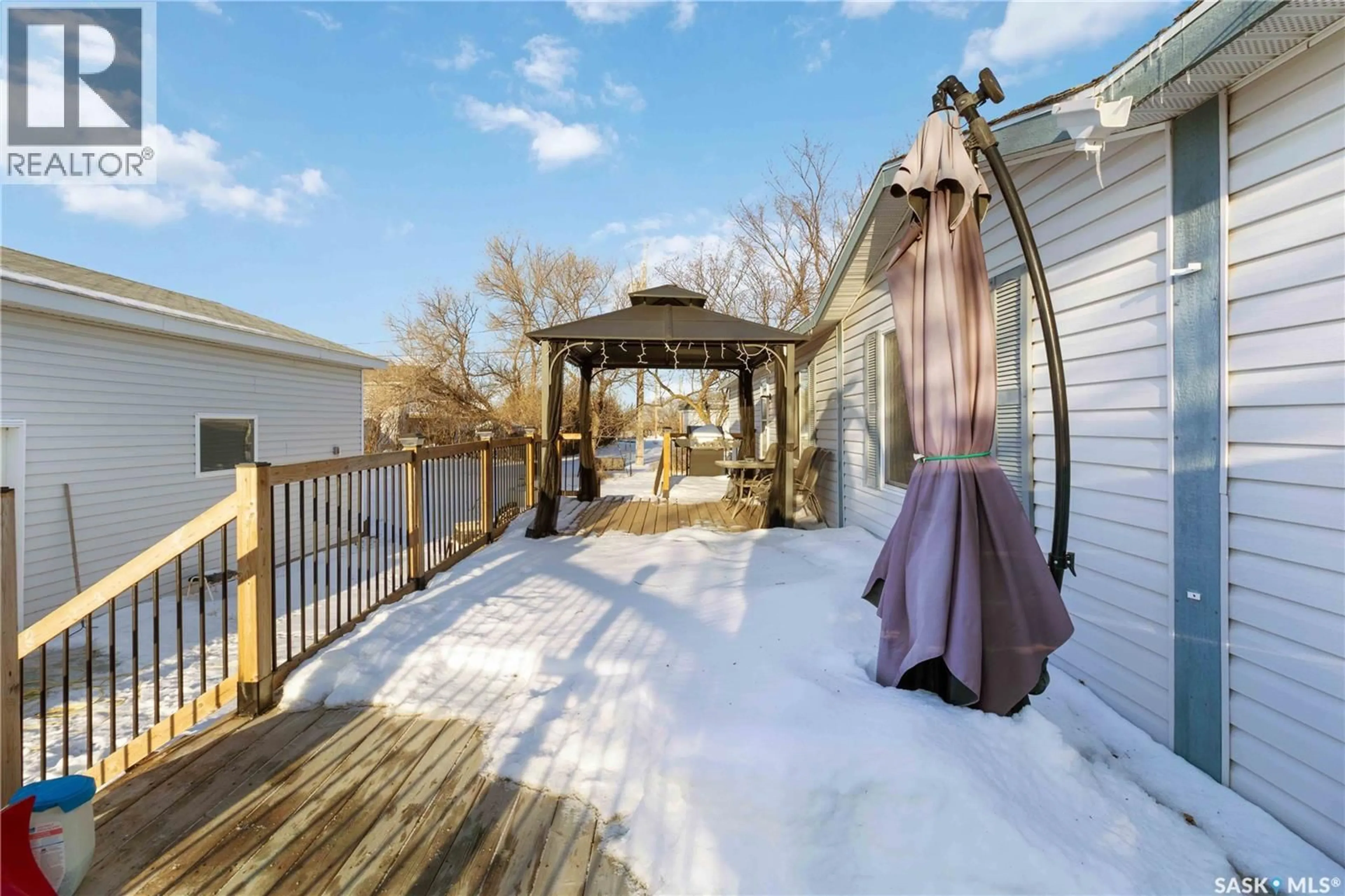 Patio, street for 404 WALTER SCOTT AVENUE, Hanley Saskatchewan S0G2E0