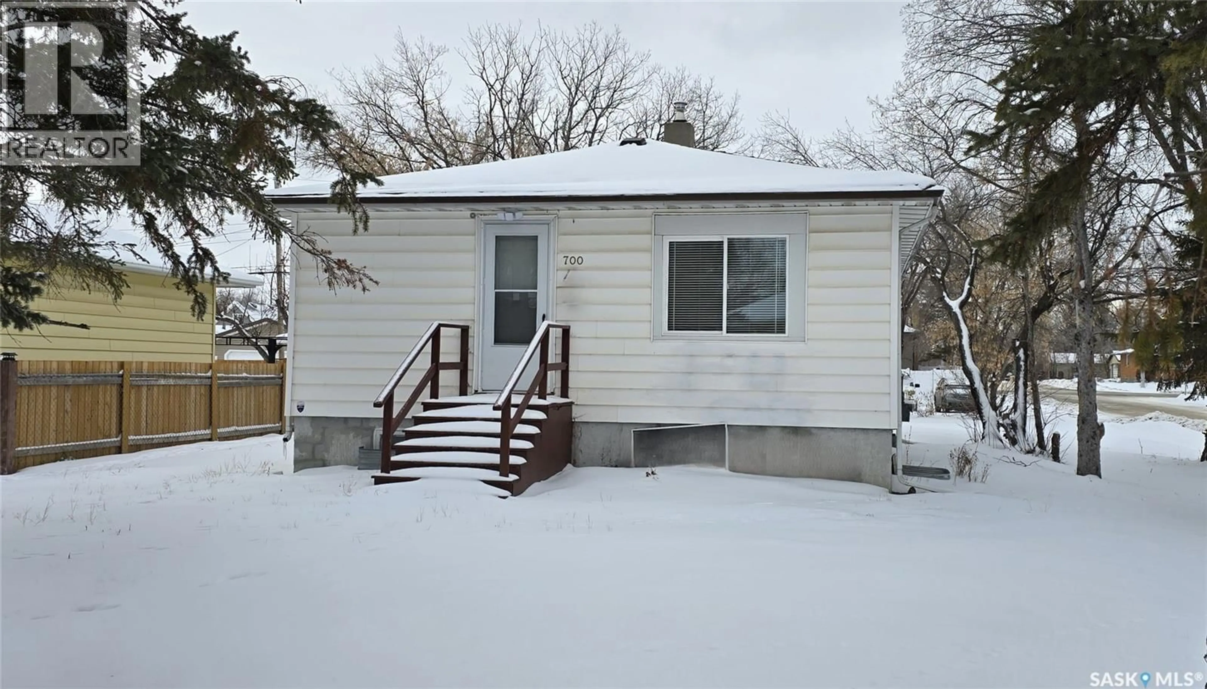 Shed for 700 MONTAGUE STREET, Regina Saskatchewan S4T3G9