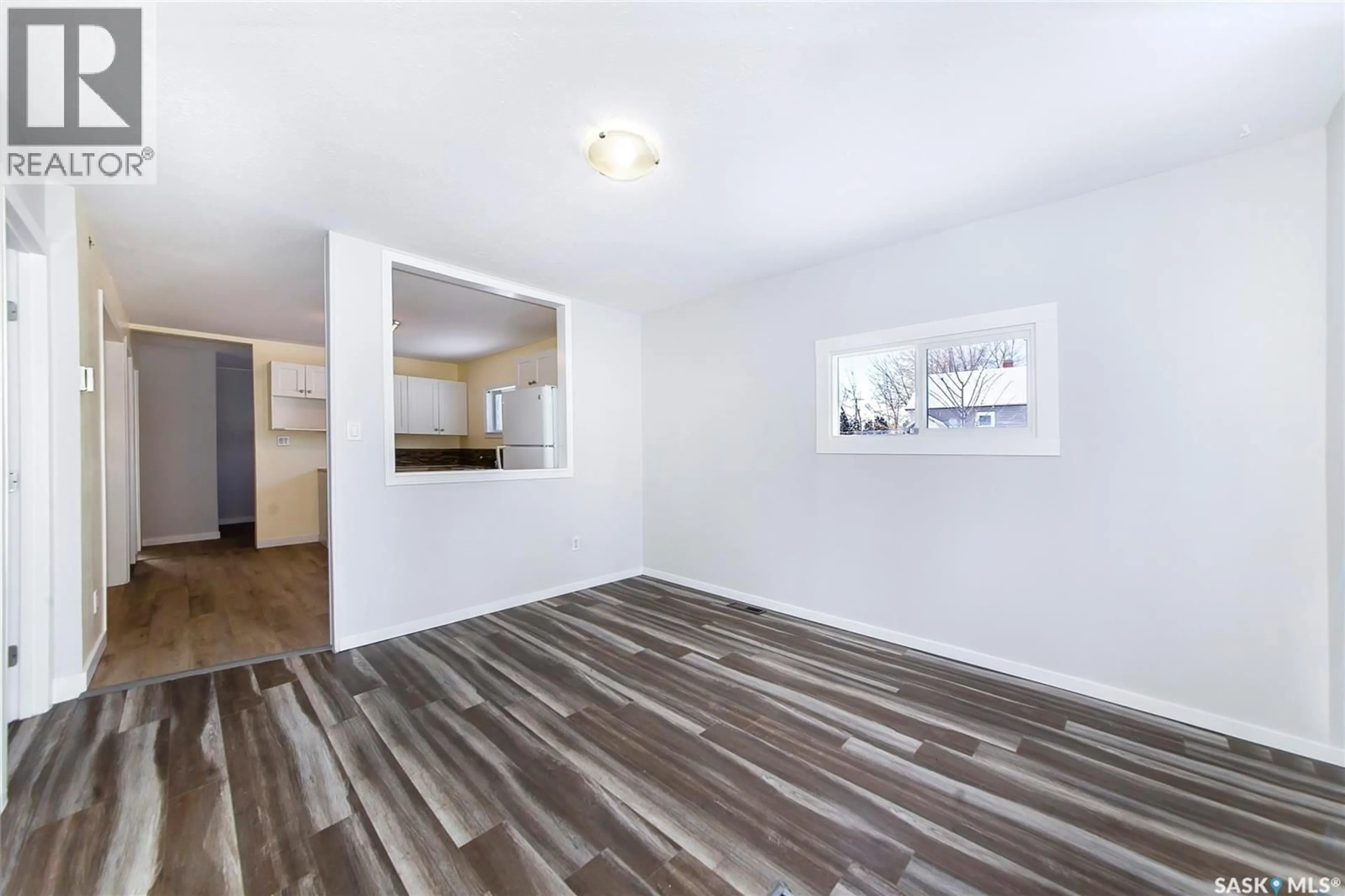 A pic of a room for 919 23RD STREET, Saskatoon Saskatchewan S7L0A5