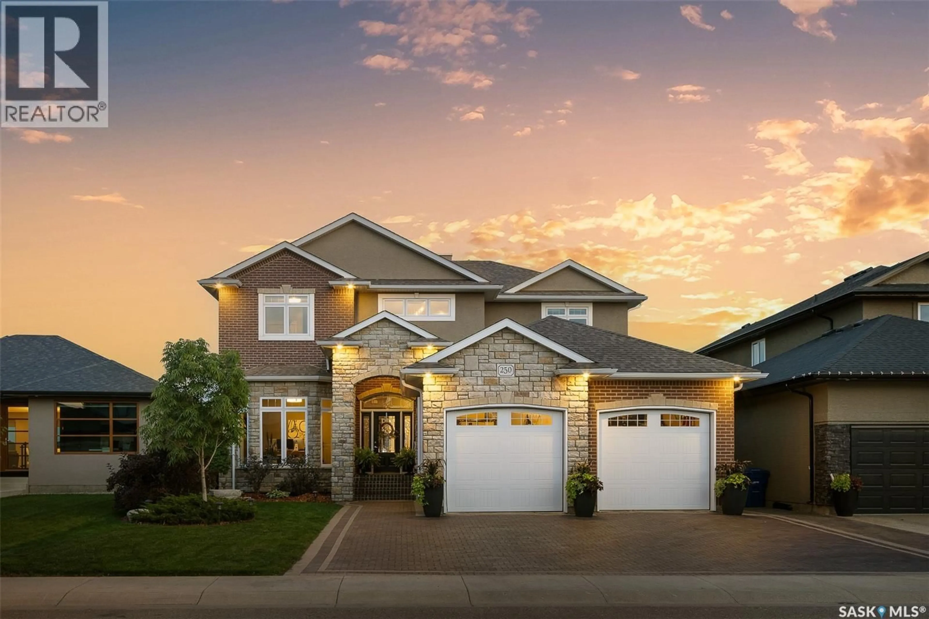 Home with vinyl exterior material, street for 250 WHALLEY CRESCENT, Saskatoon Saskatchewan S7T0E6