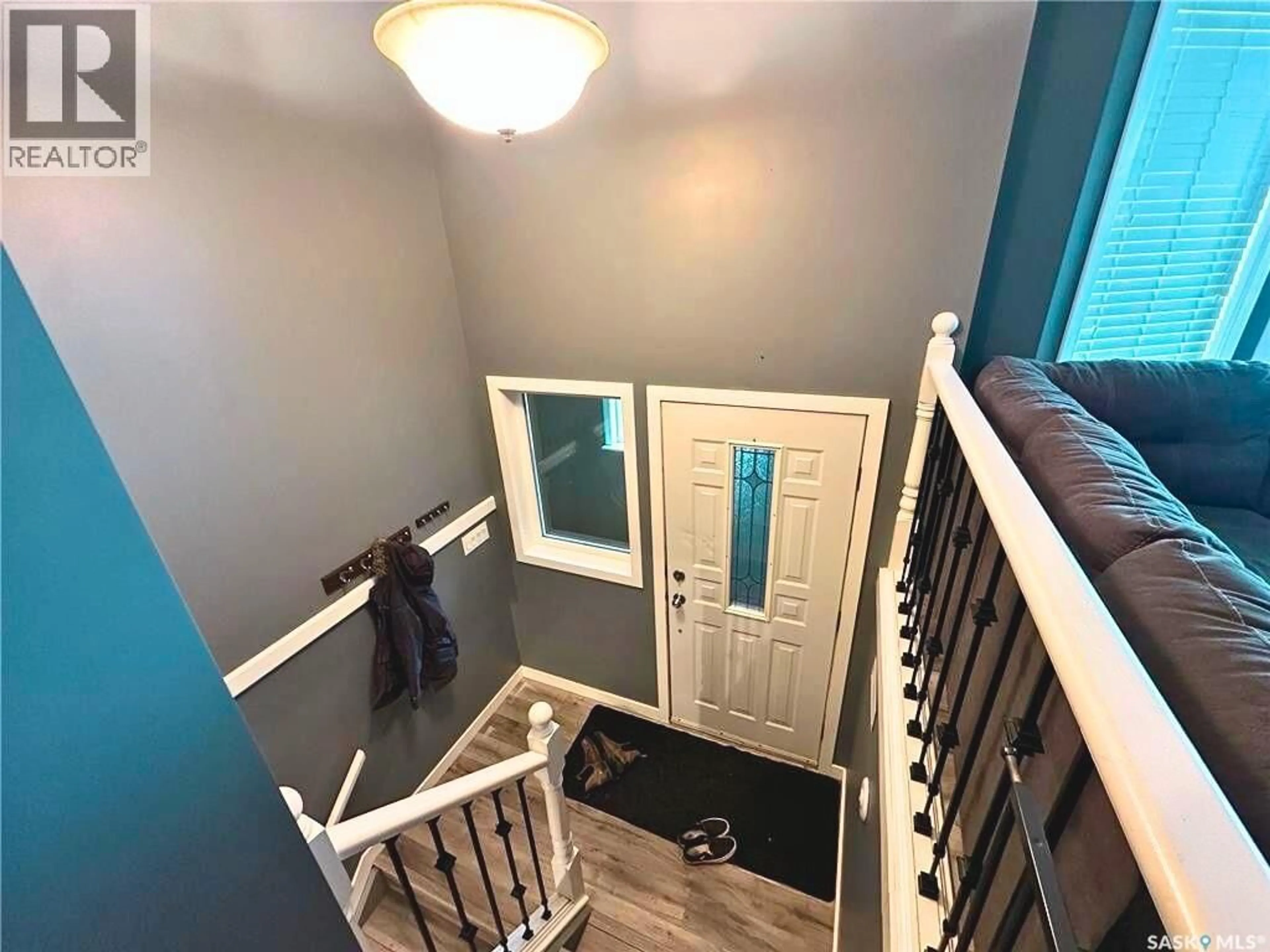 Indoor entryway for 331 4TH STREET, Weyburn Rm No. 67 Saskatchewan S0C1X0