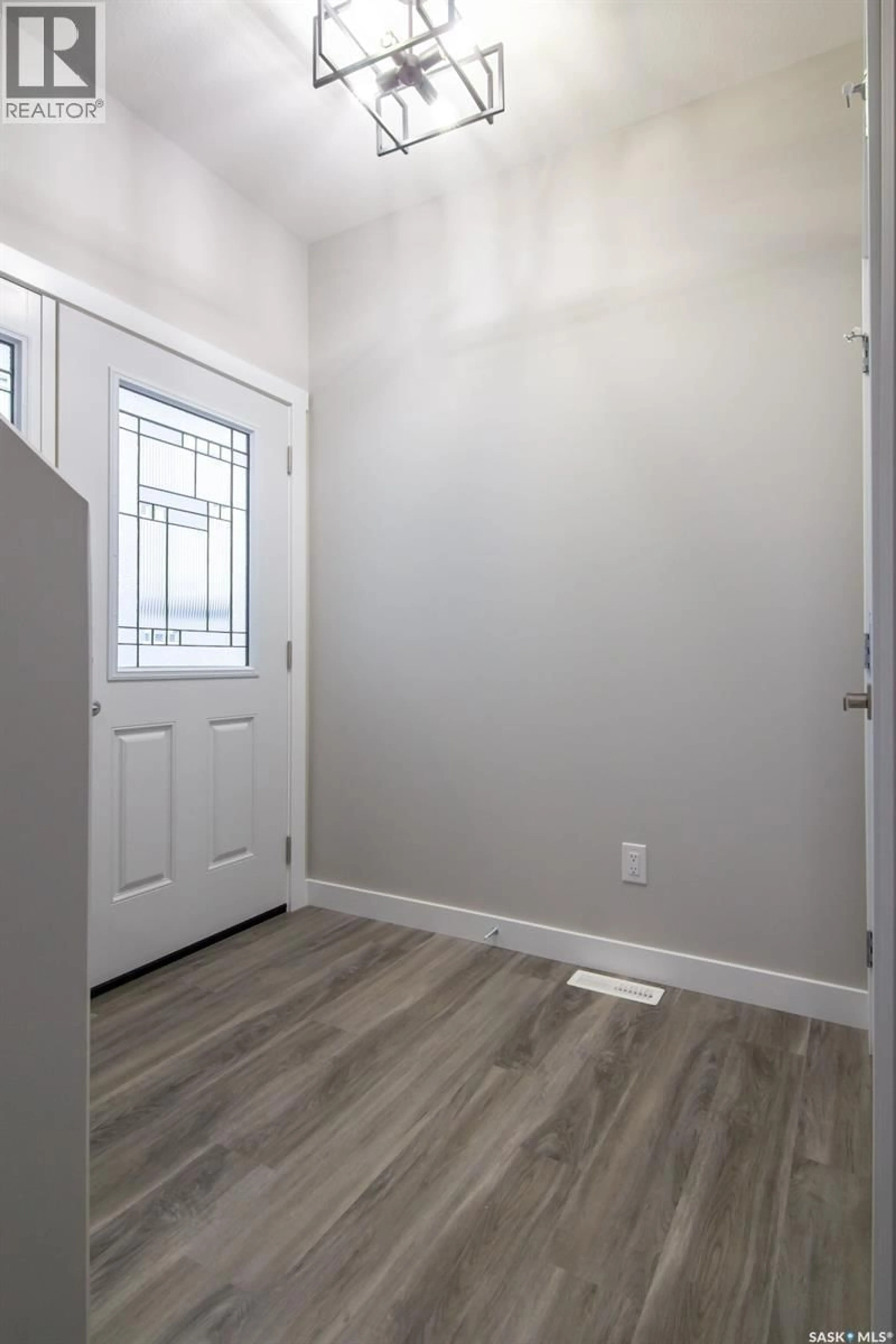 Indoor entryway for 203 SHARMA LANE, Saskatoon Saskatchewan S7W0Y4