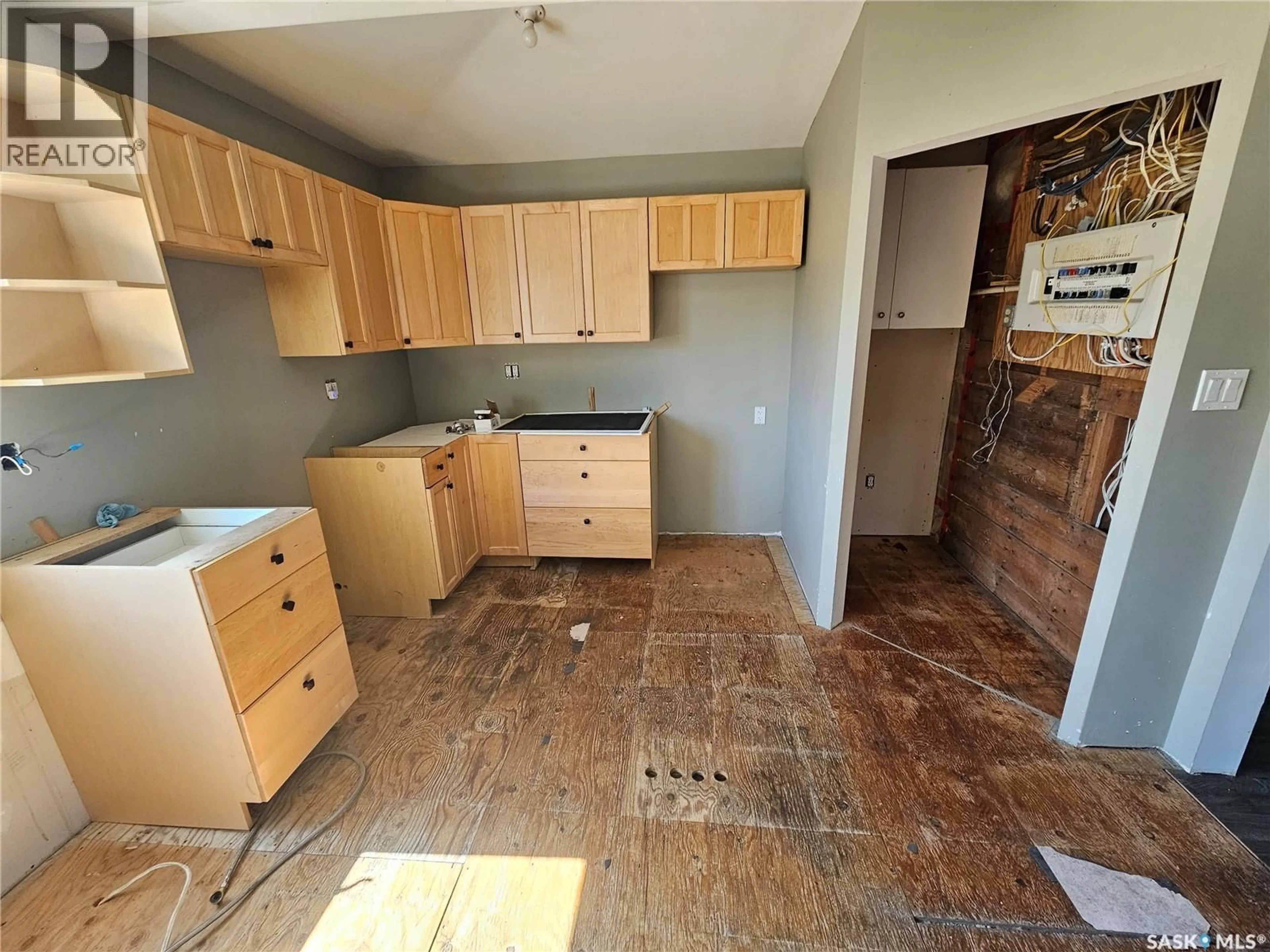 Standard kitchen, unknown for 245 ORIOLE AVENUE, Briercrest Saskatchewan S0H0K0