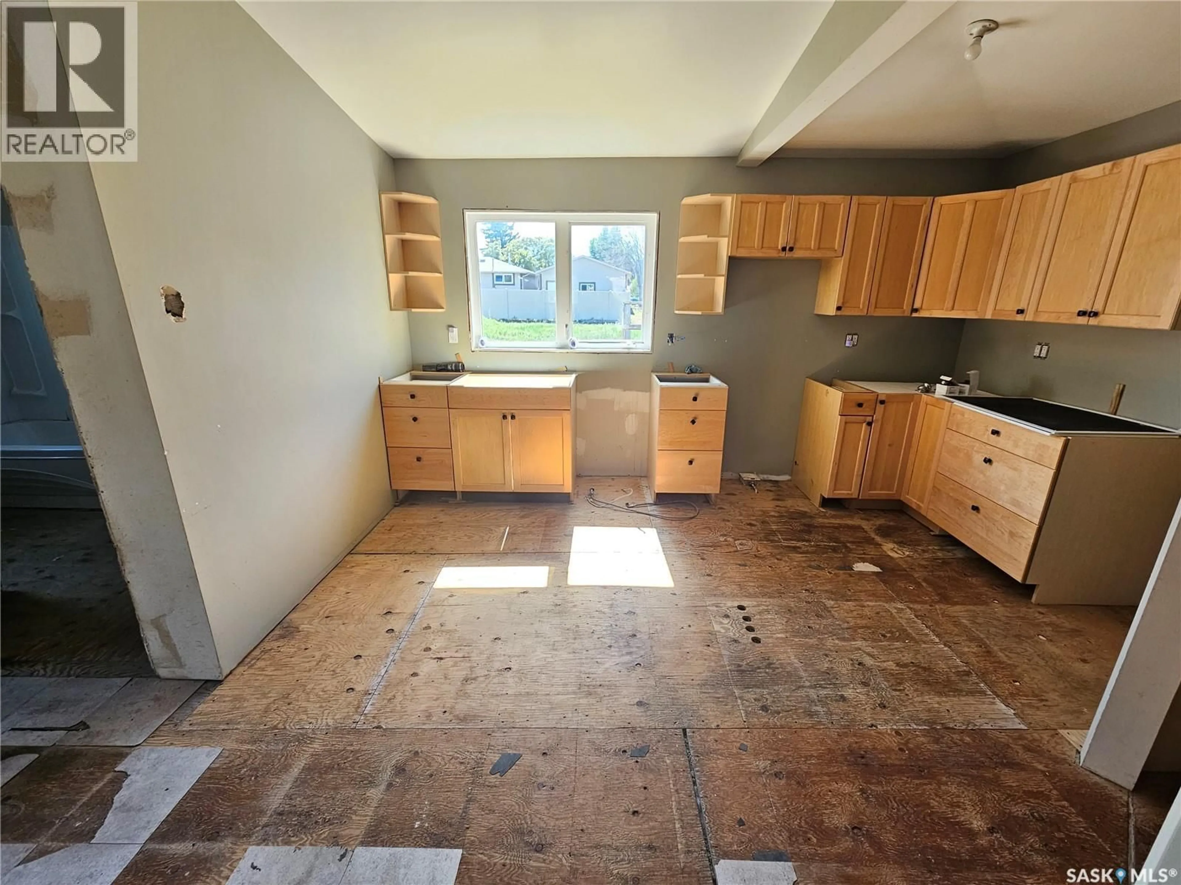 Unknown for 245 ORIOLE AVENUE, Briercrest Saskatchewan S0H0K0