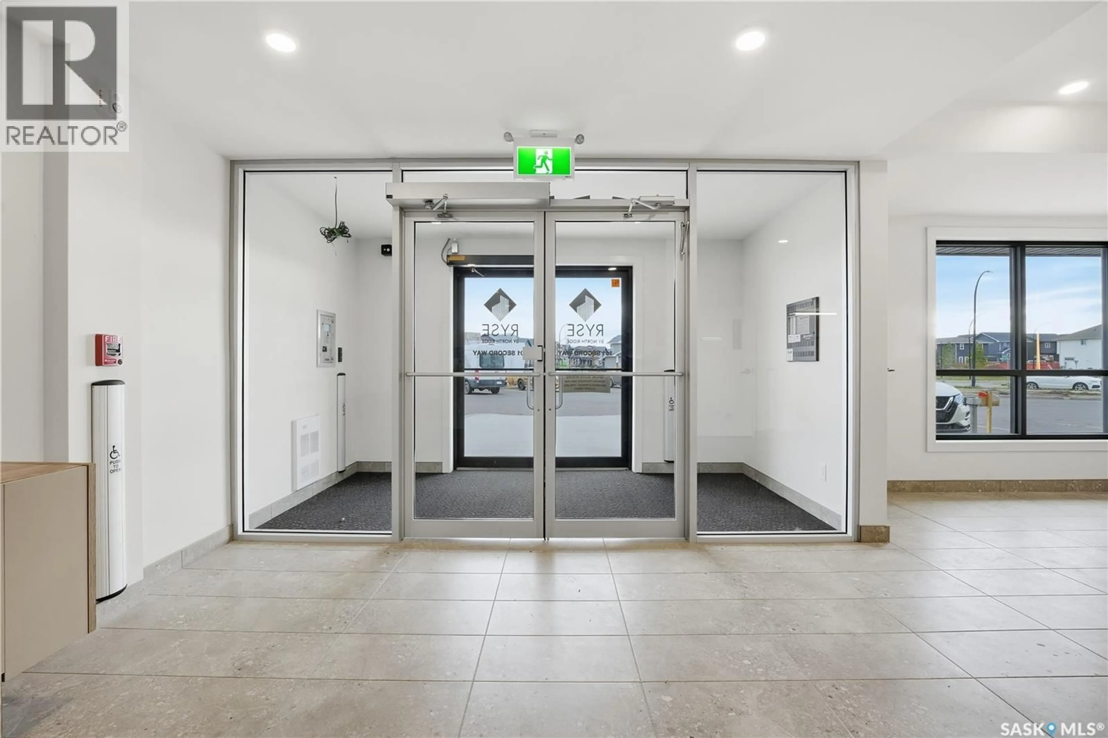 Indoor foyer for 1203 101 SECORD WAY, Saskatoon Saskatchewan S7V1W6