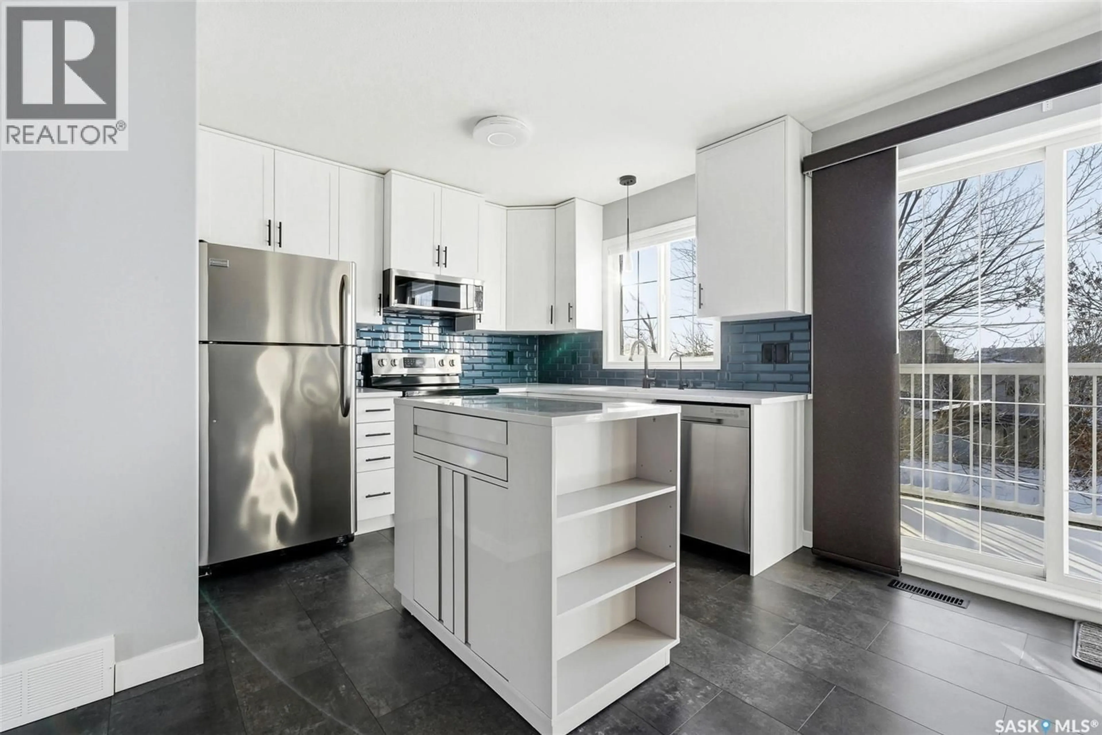 Open concept kitchen, ceramic/tile floor for E - 3826 CORMORANT DRIVE, Regina Saskatchewan S4N7R8