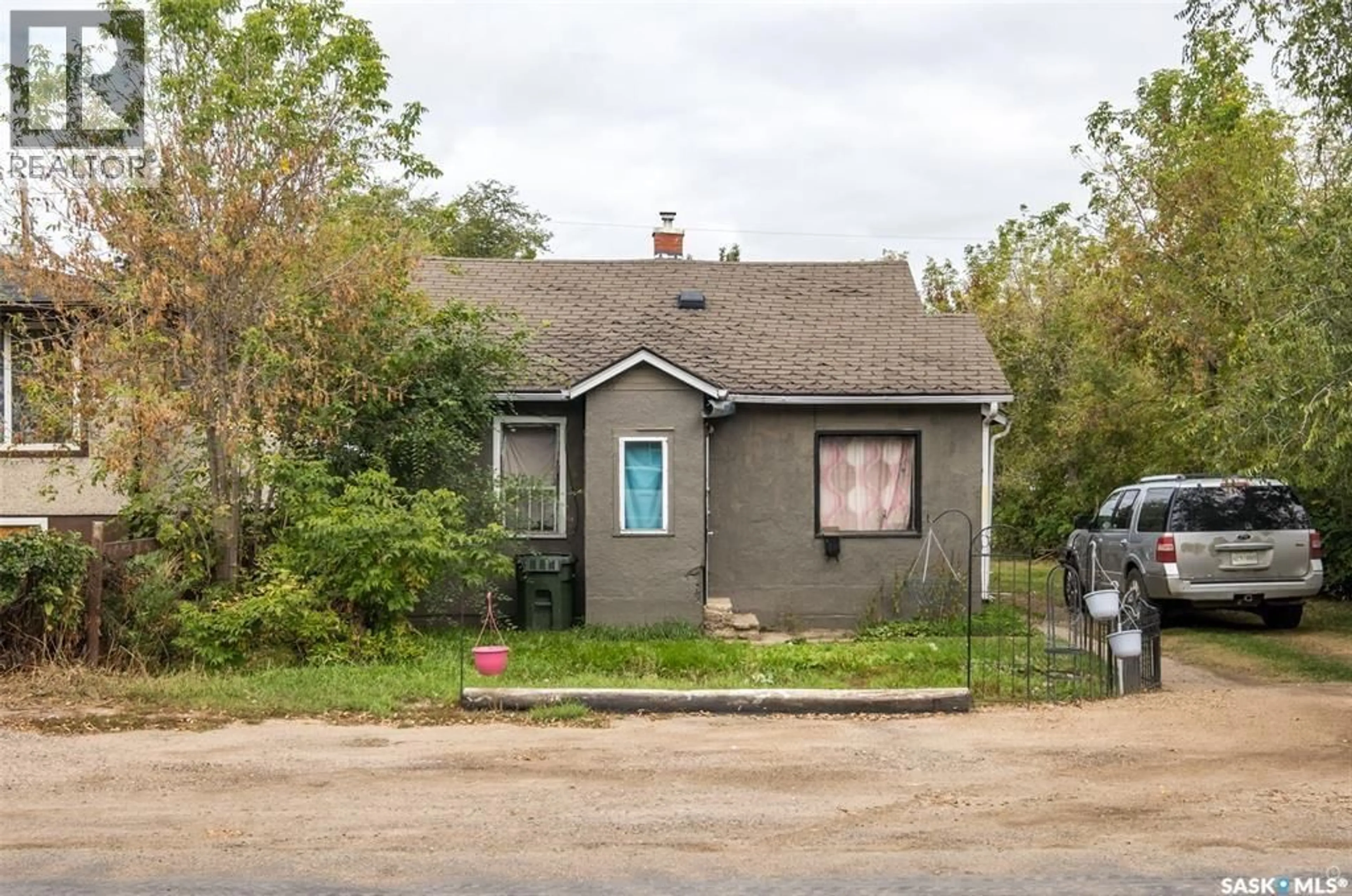 Shed for 325 15TH STREET, Prince Albert Saskatchewan S6V4A2