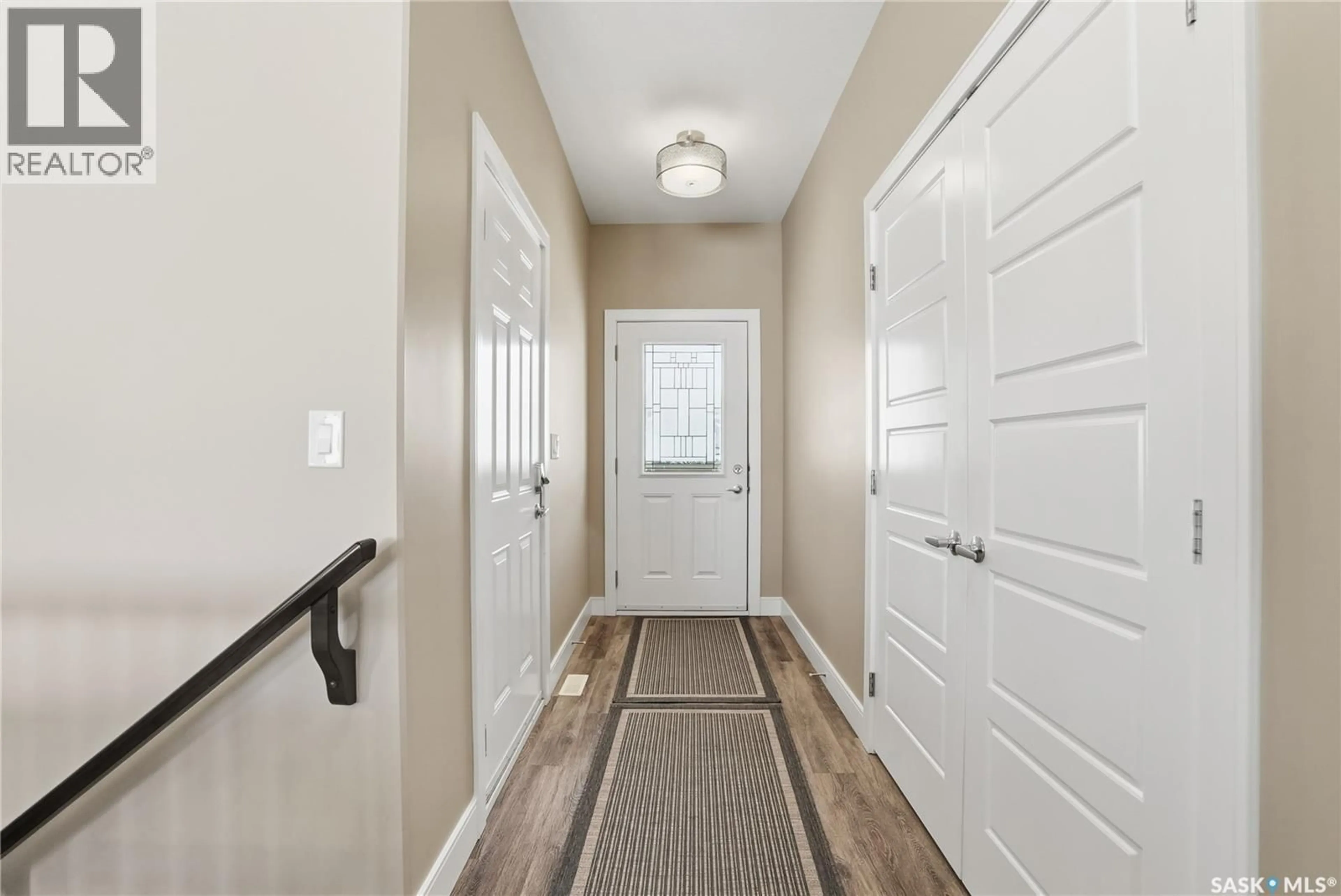 Indoor entryway for 2 433 PALMER CRESCENT, Warman Saskatchewan S0K4S1