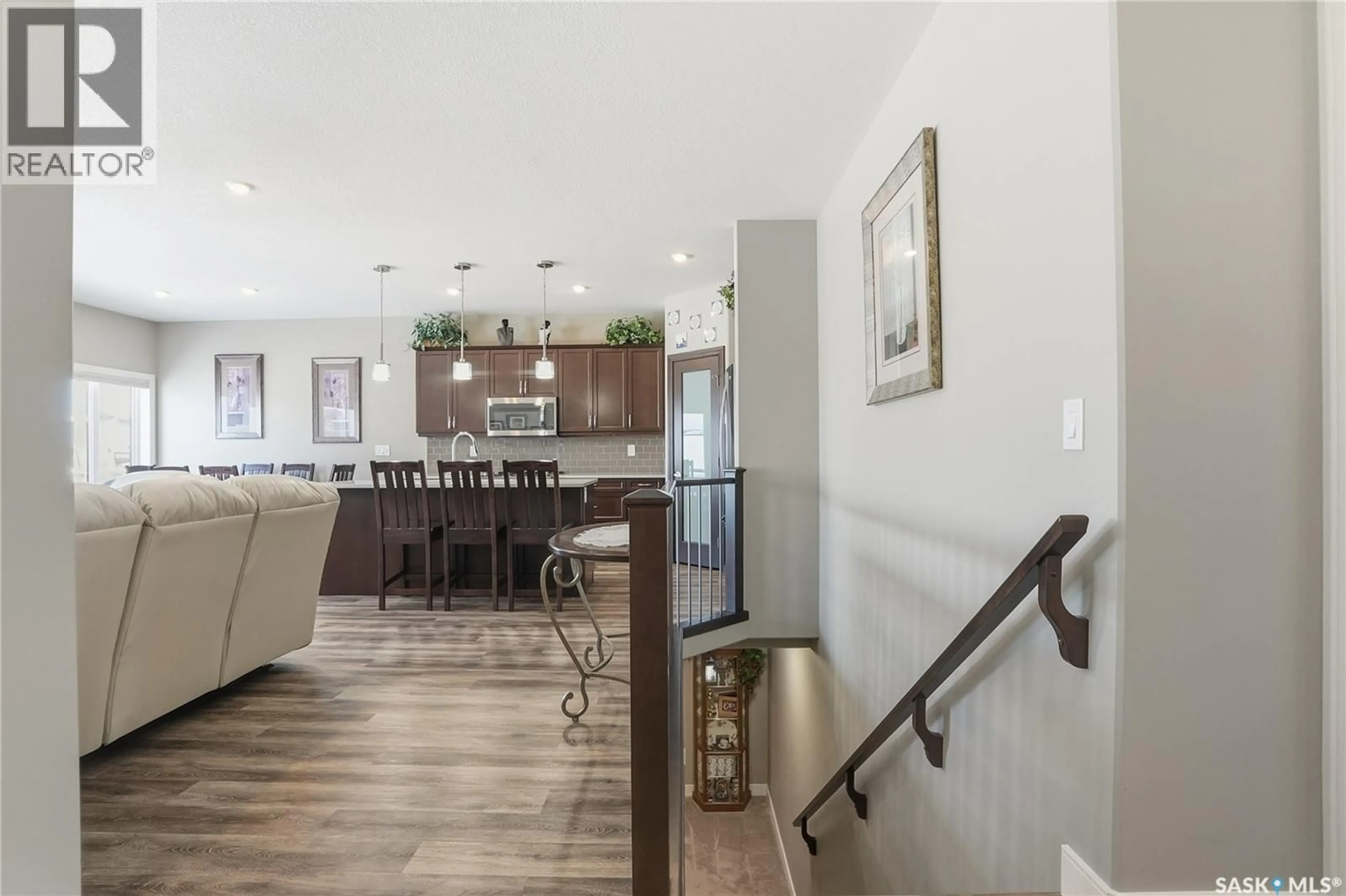 Open concept kitchen, unknown for 2 433 PALMER CRESCENT, Warman Saskatchewan S0K4S1