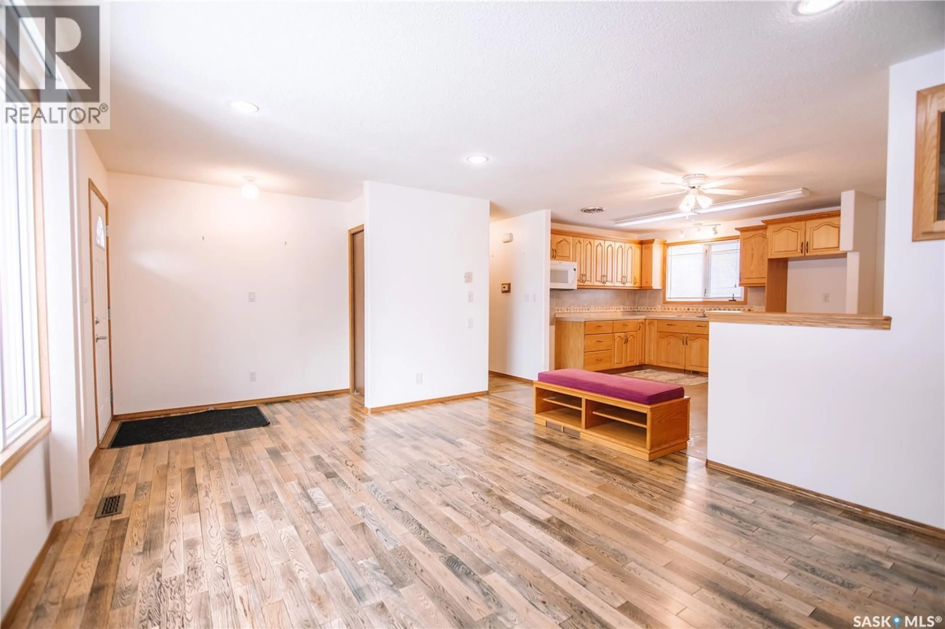 Unknown for 409 3RD STREET, Pilot Butte Saskatchewan S0G3Z0