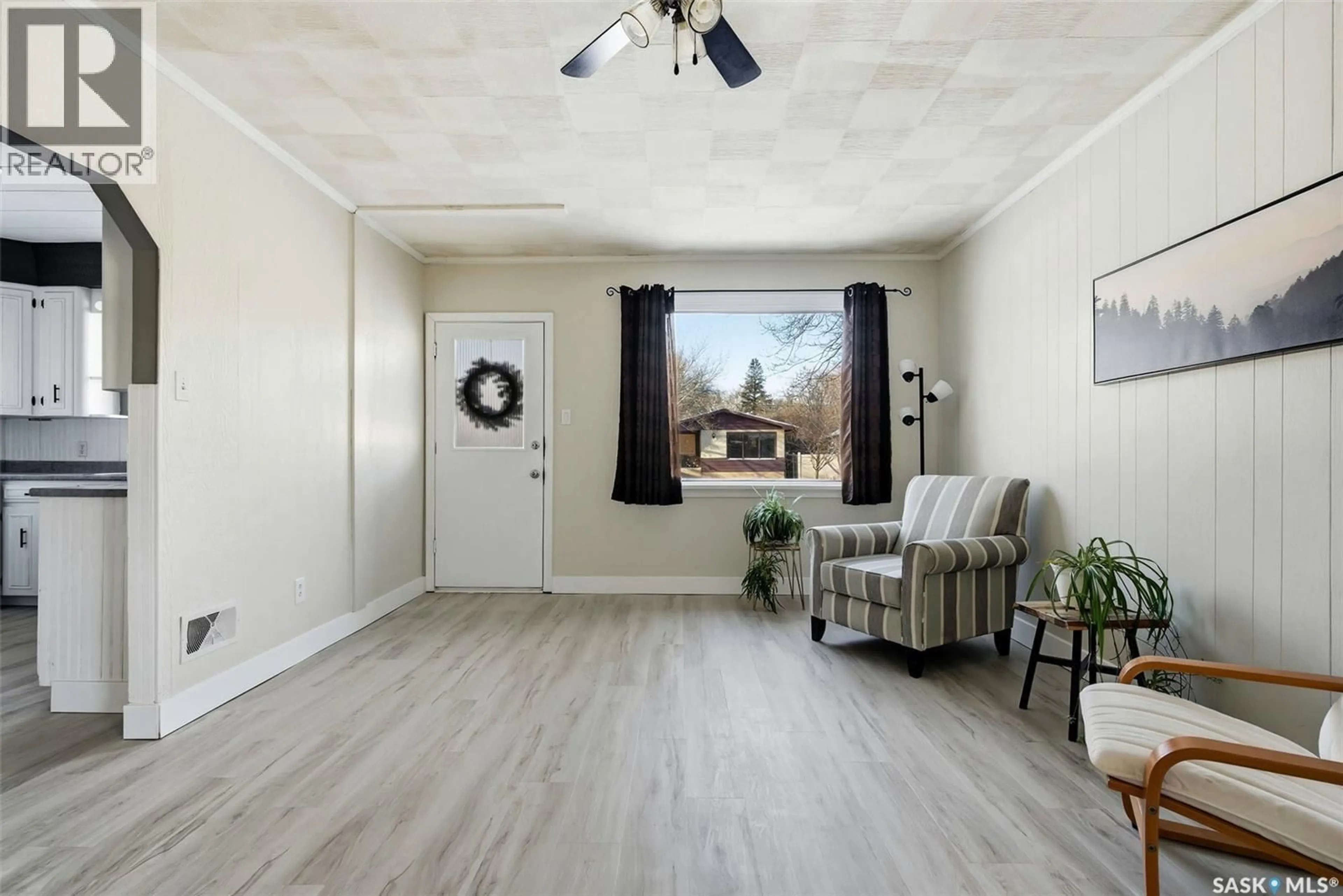 Unknown for 745 ELPHINSTONE STREET, Regina Saskatchewan S4T3L3