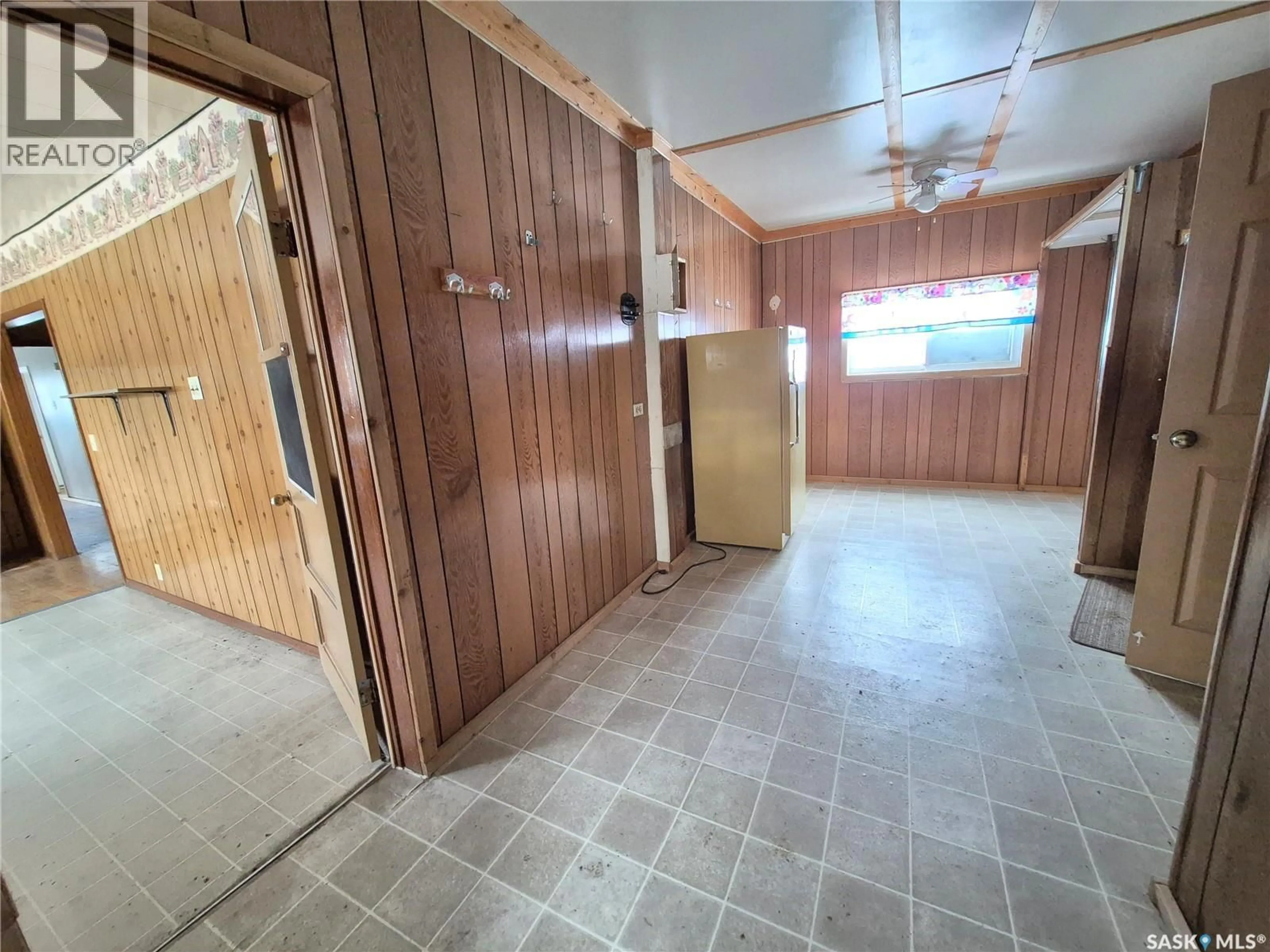 Unknown for 1150 SOURIS STREET, Halbrite Saskatchewan S0C1H0