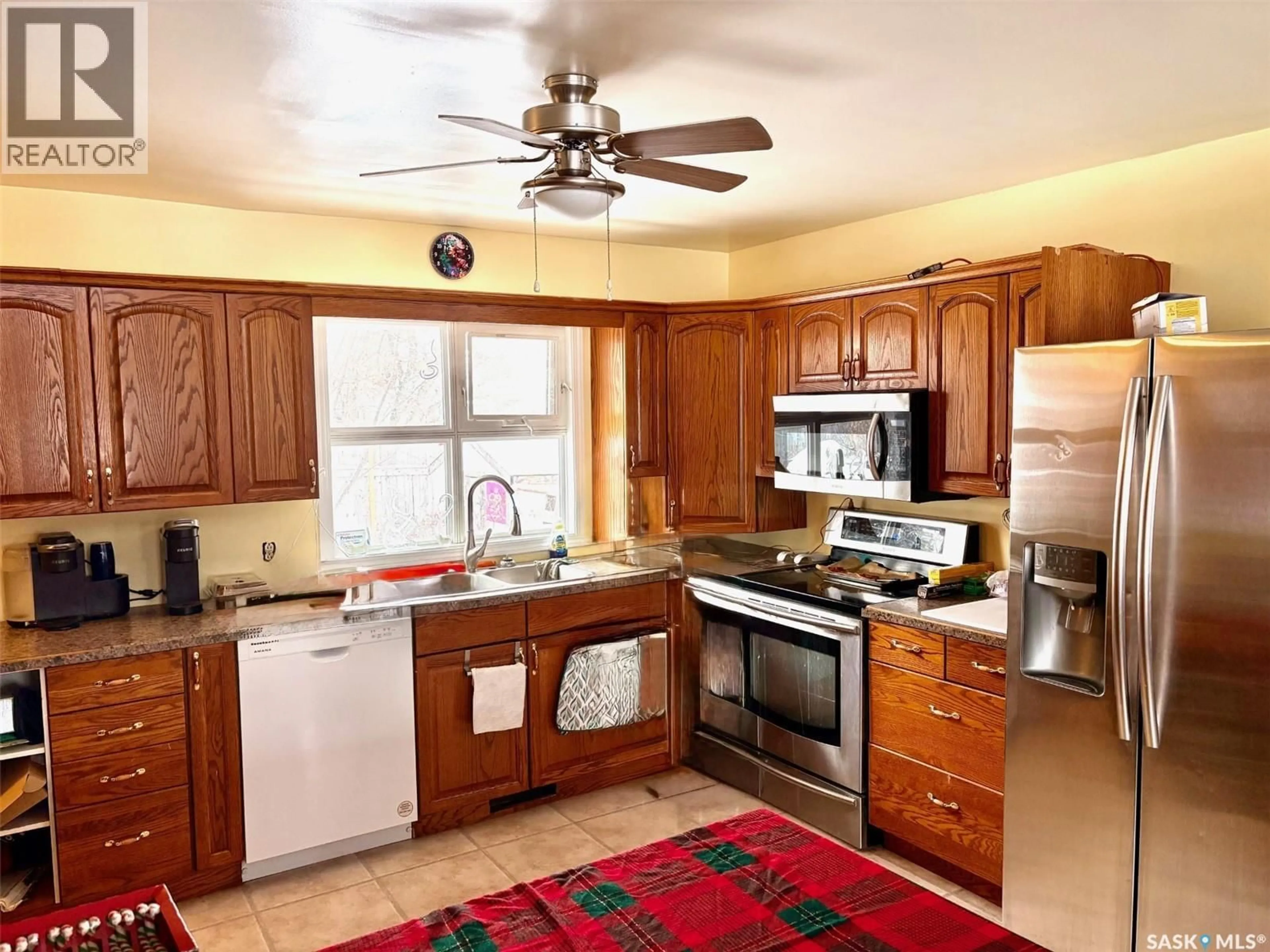 Standard kitchen, unknown for 713 CALGARY STREET, Broadview Saskatchewan S0G0K0