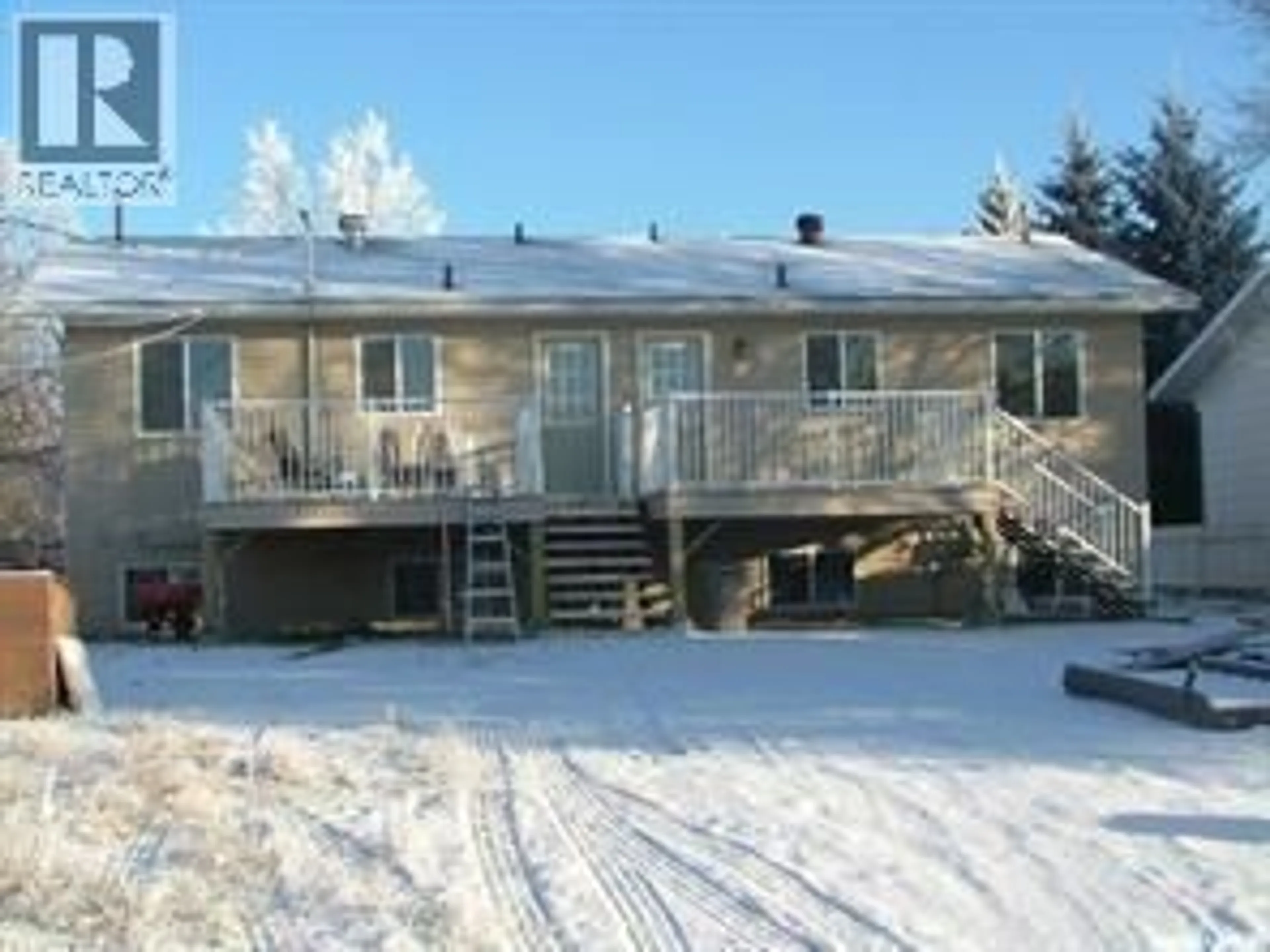 Unknown for 633/635 3RD STREET, Wadena Saskatchewan S0A4J0
