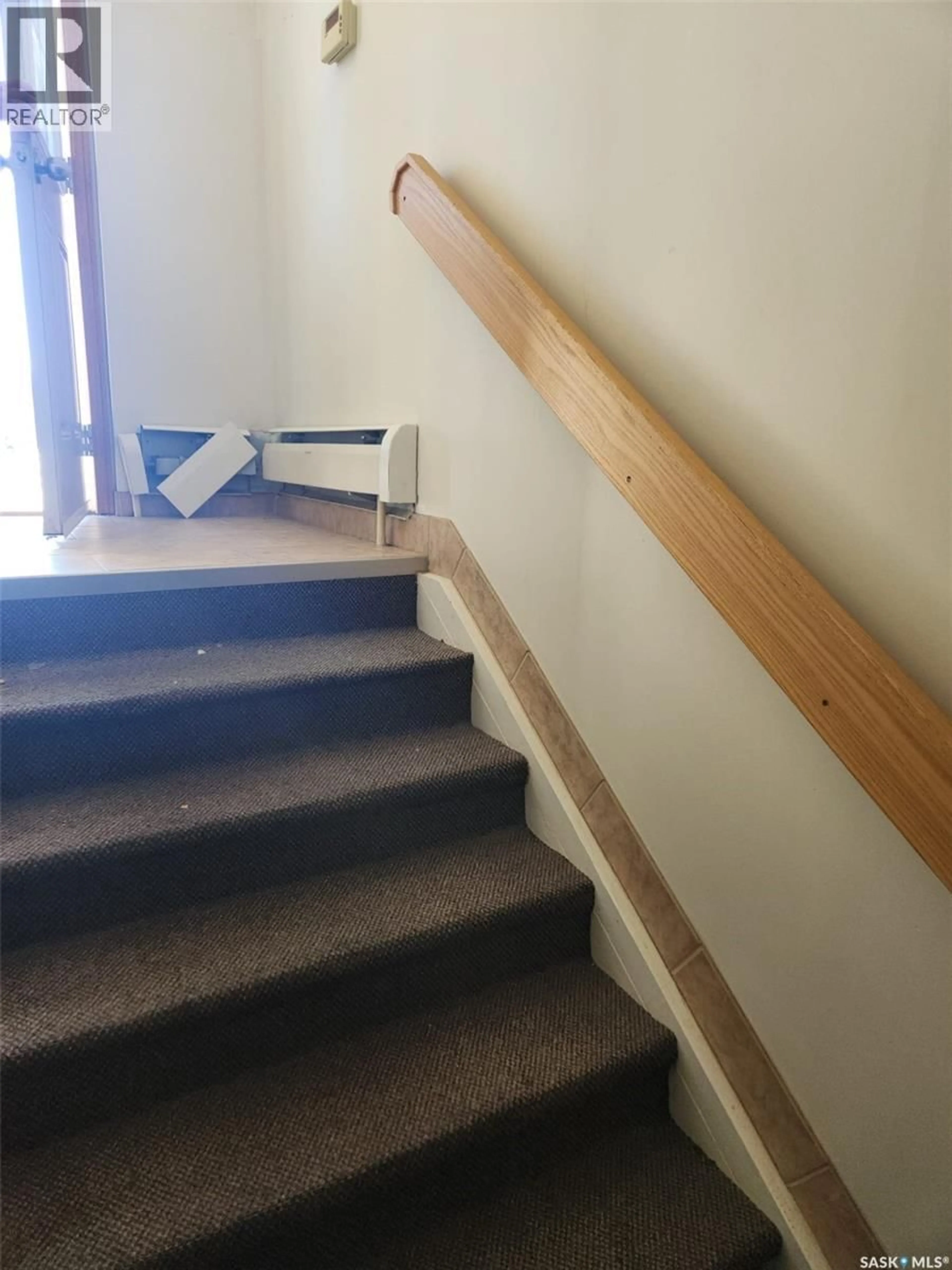 Stairs for 245 3RD STREET, Wadena Saskatchewan S0A4J0