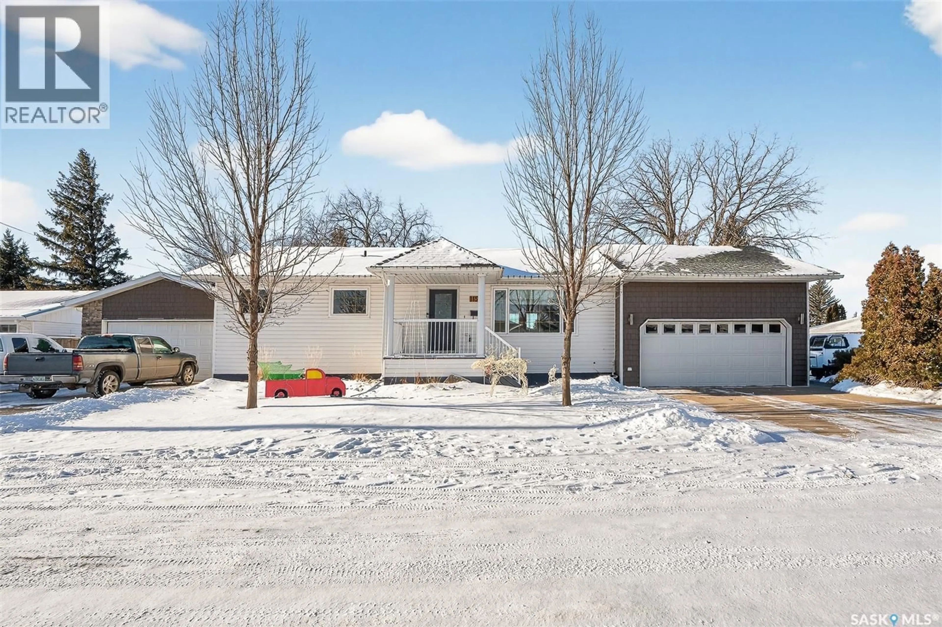 Home with brick exterior material, street for 1150 BOGUE AVENUE, Moose Jaw Saskatchewan S6H4M5