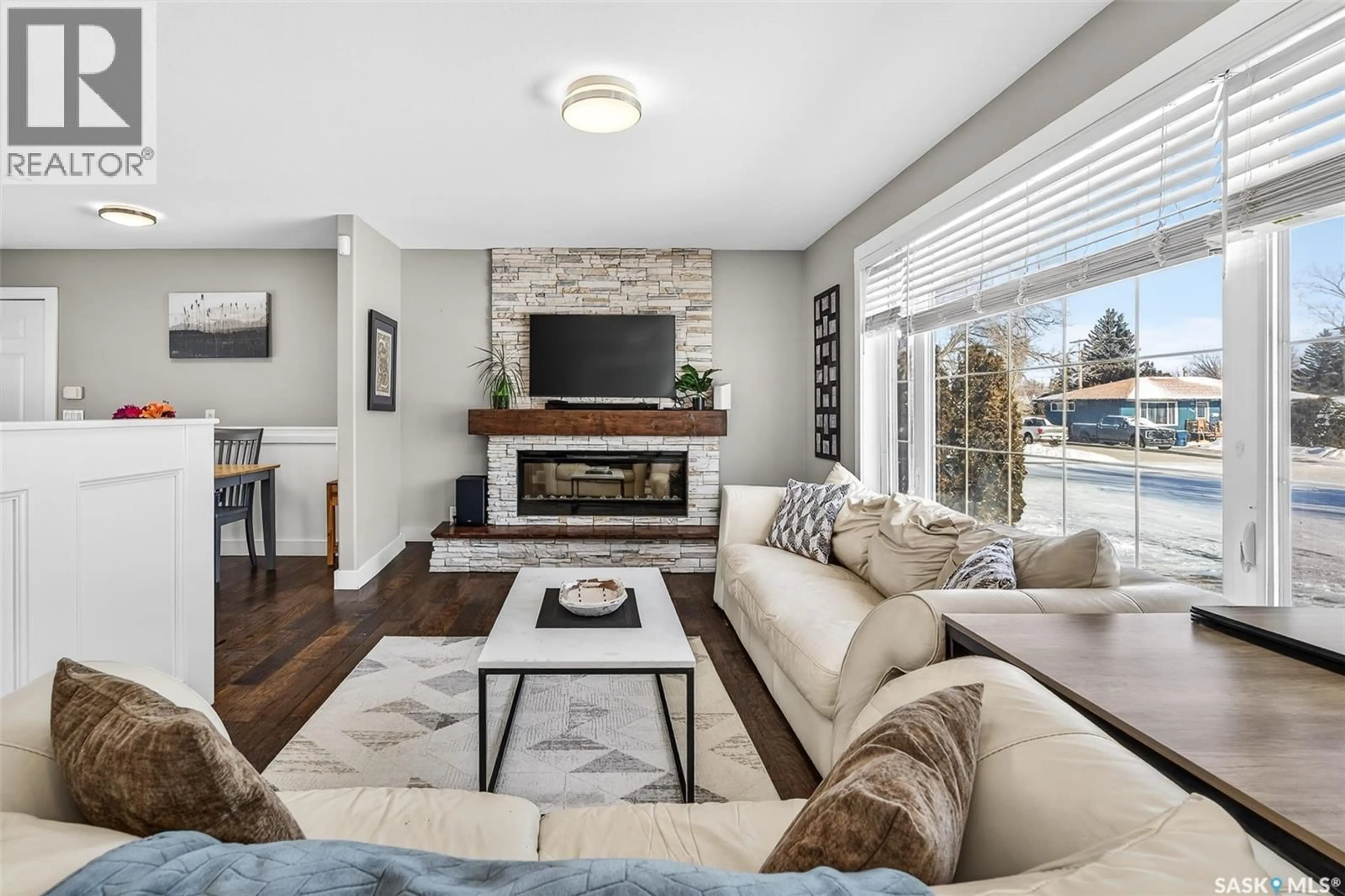 Living room with furniture, unknown for 1150 BOGUE AVENUE, Moose Jaw Saskatchewan S6H4M5