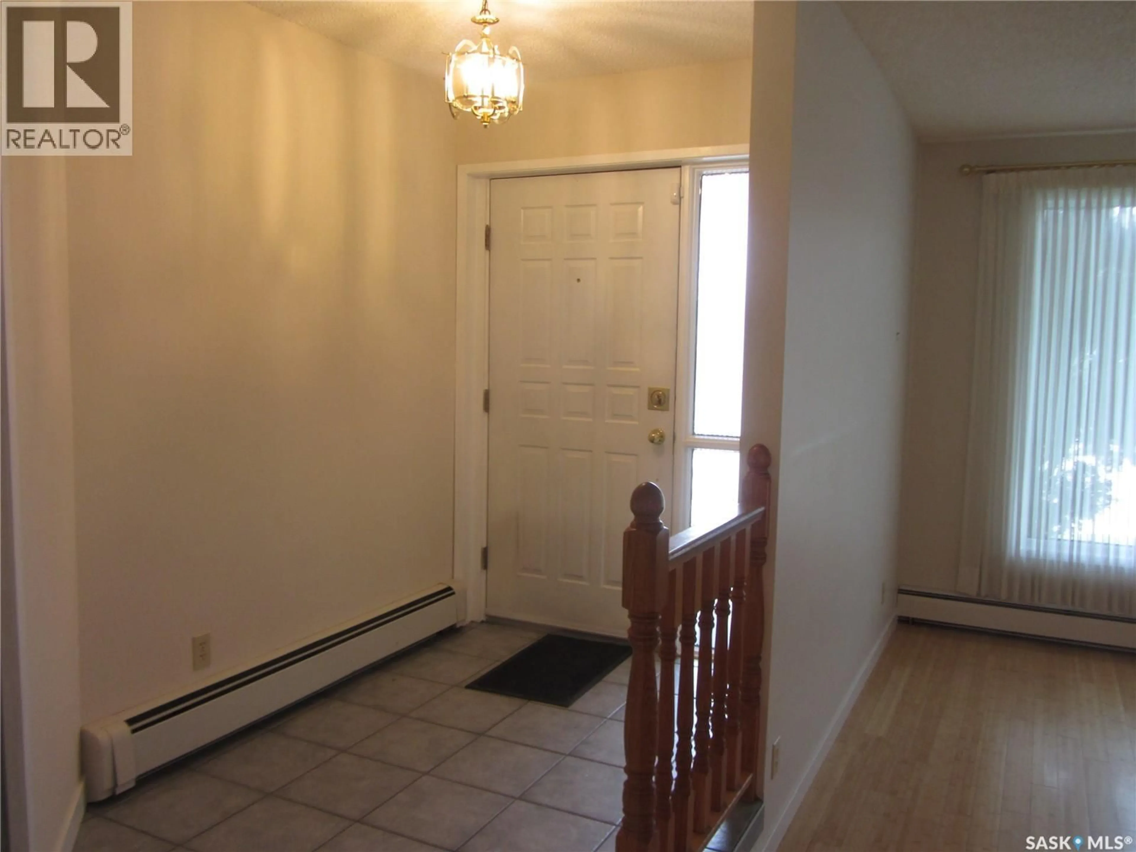 Unknown for 542 CHRISTOPHER LANE, Saskatoon Saskatchewan S7J3S5