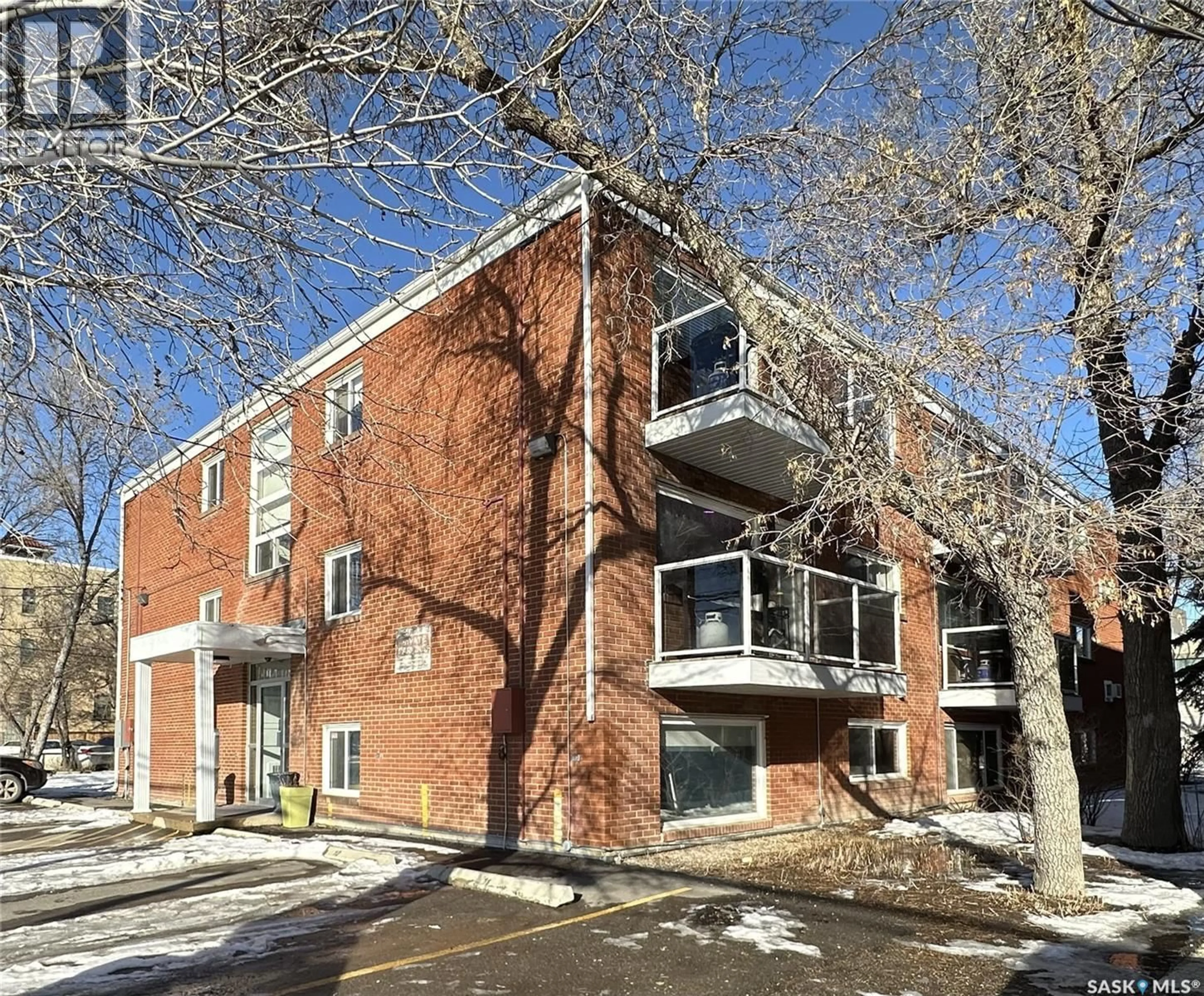 Home with brick exterior material, building for 2060 LORNE STREET, Regina Saskatchewan S4P2M2