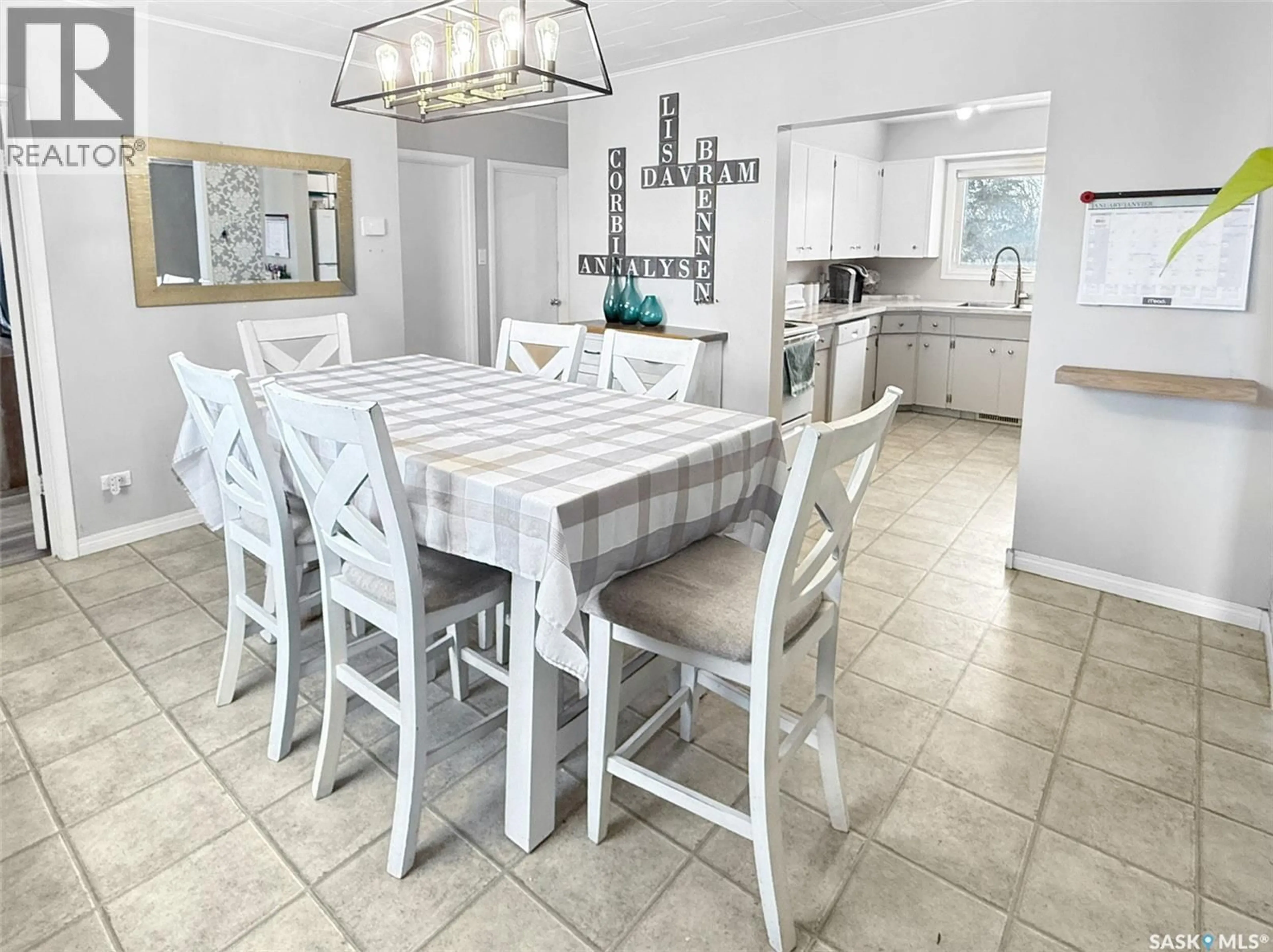 Open concept kitchen, ceramic/tile floor for Rm - COULEE ACREAGE, Coulee Rm No. 136 Saskatchewan S0N2Y0