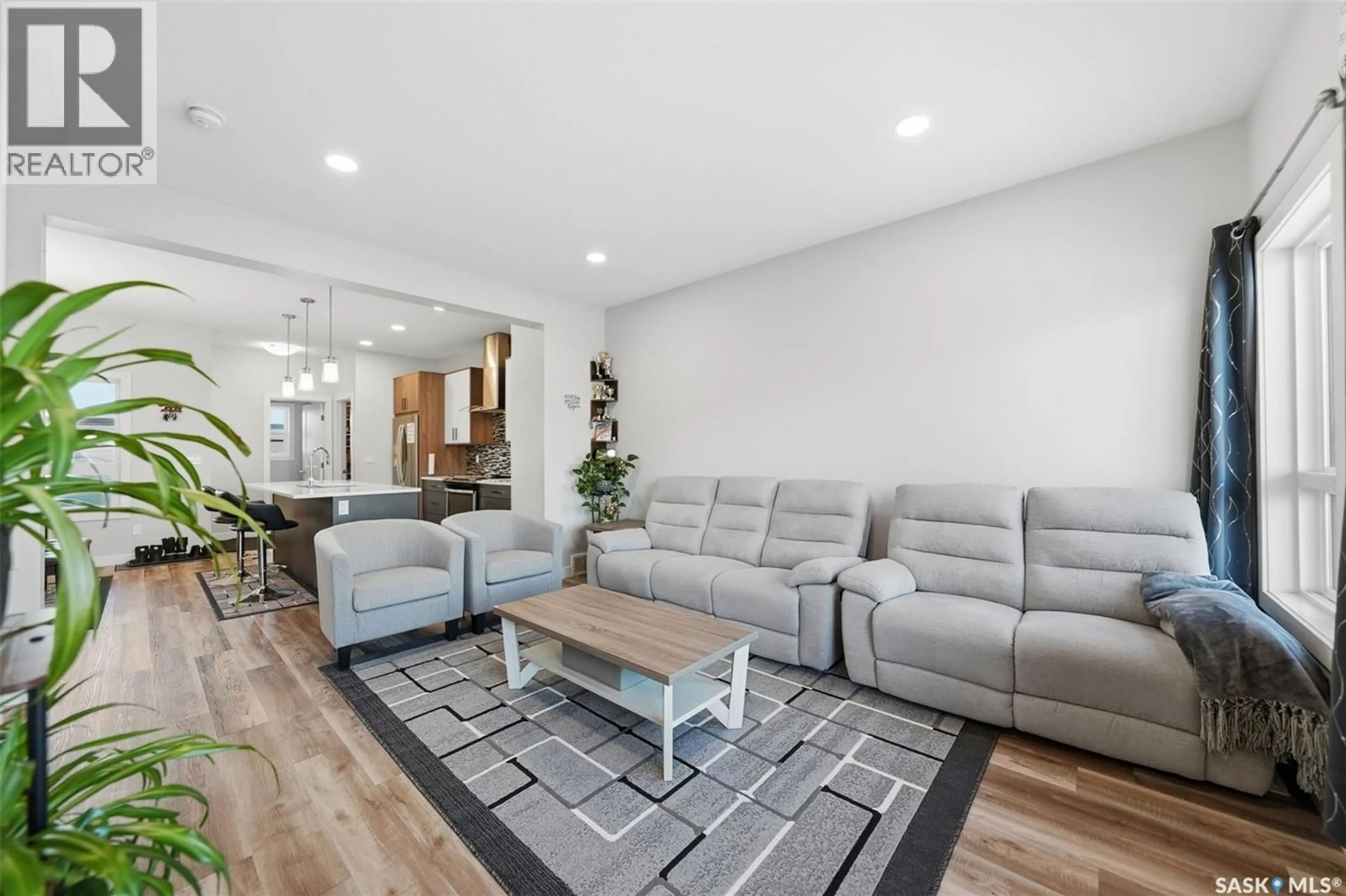 Living room with furniture, unknown for 705 EVERGREEN BOULEVARD, Saskatoon Saskatchewan S7W0Y8