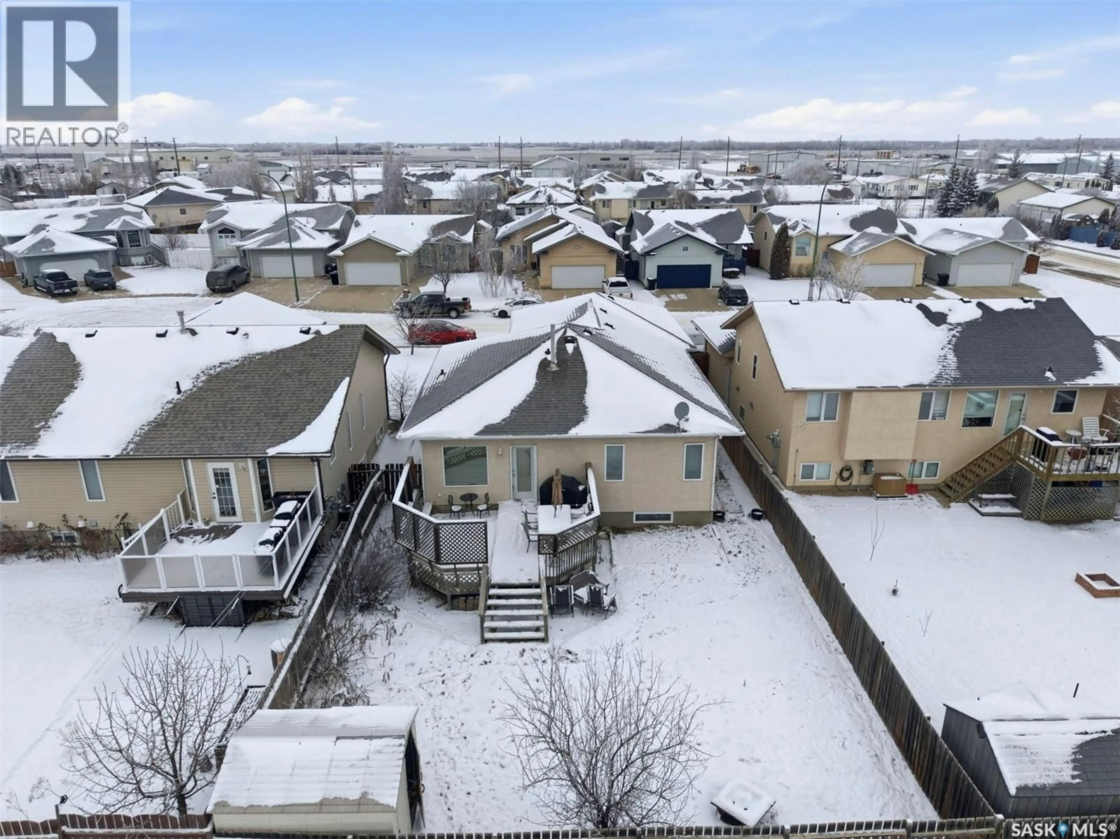 A pic from outside/outdoor area/front of a property/back of a property/a pic from drone, city buildings view from balcony for 606 GIESBRECHT COURT, Martensville Saskatchewan S0K2T2