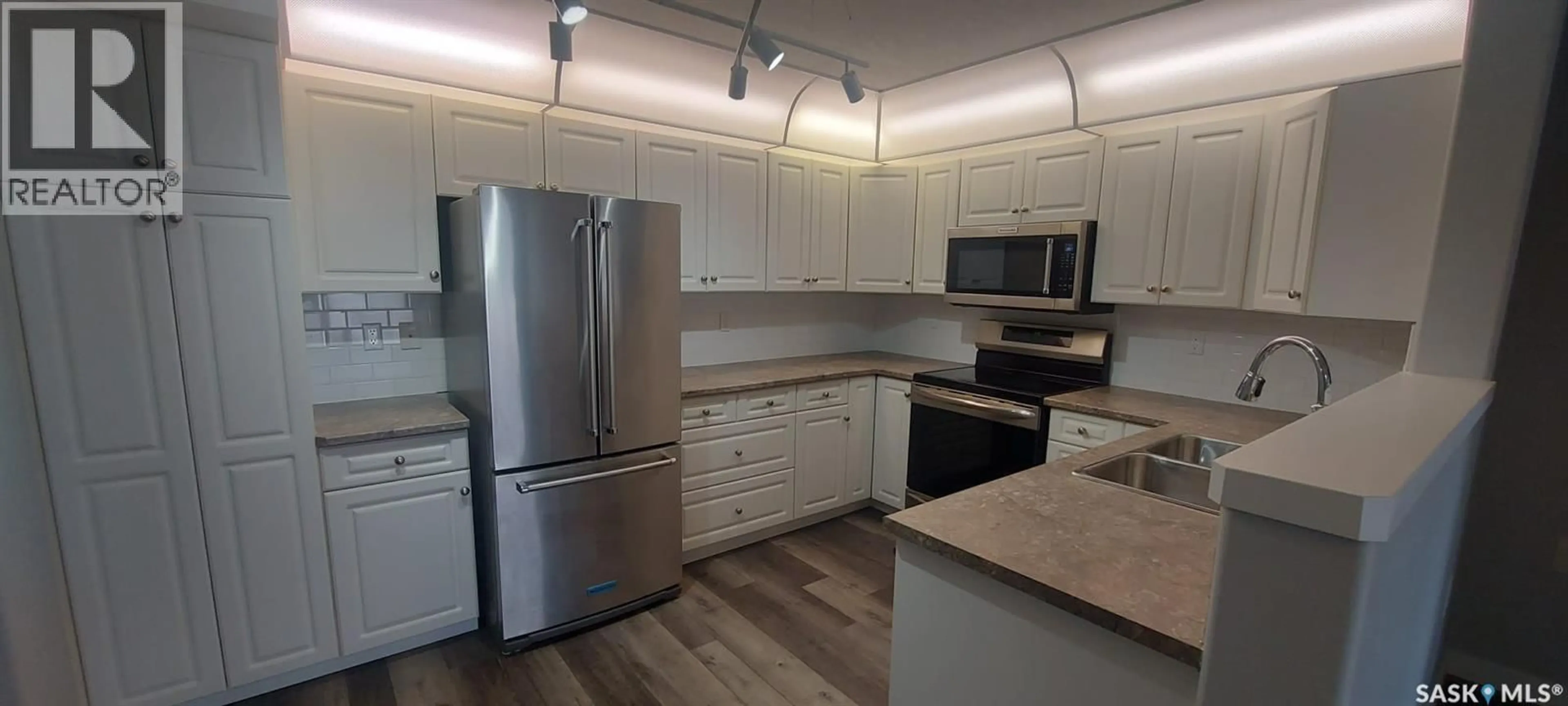 Unknown for 313 325 KEEVIL CRESCENT, Saskatoon Saskatchewan S7N4R8