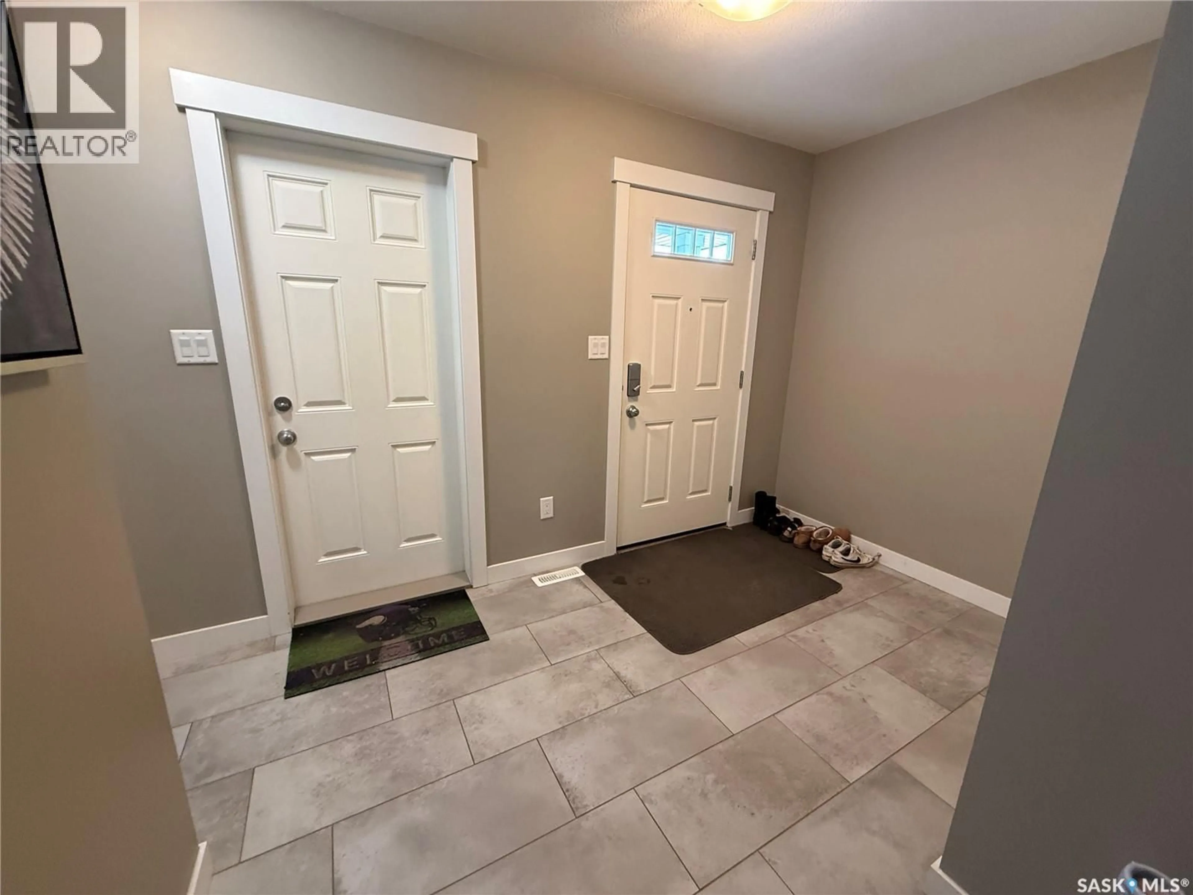 Indoor entryway for 2029 NICHOLSON ROAD, Estevan Saskatchewan S4A2Y4