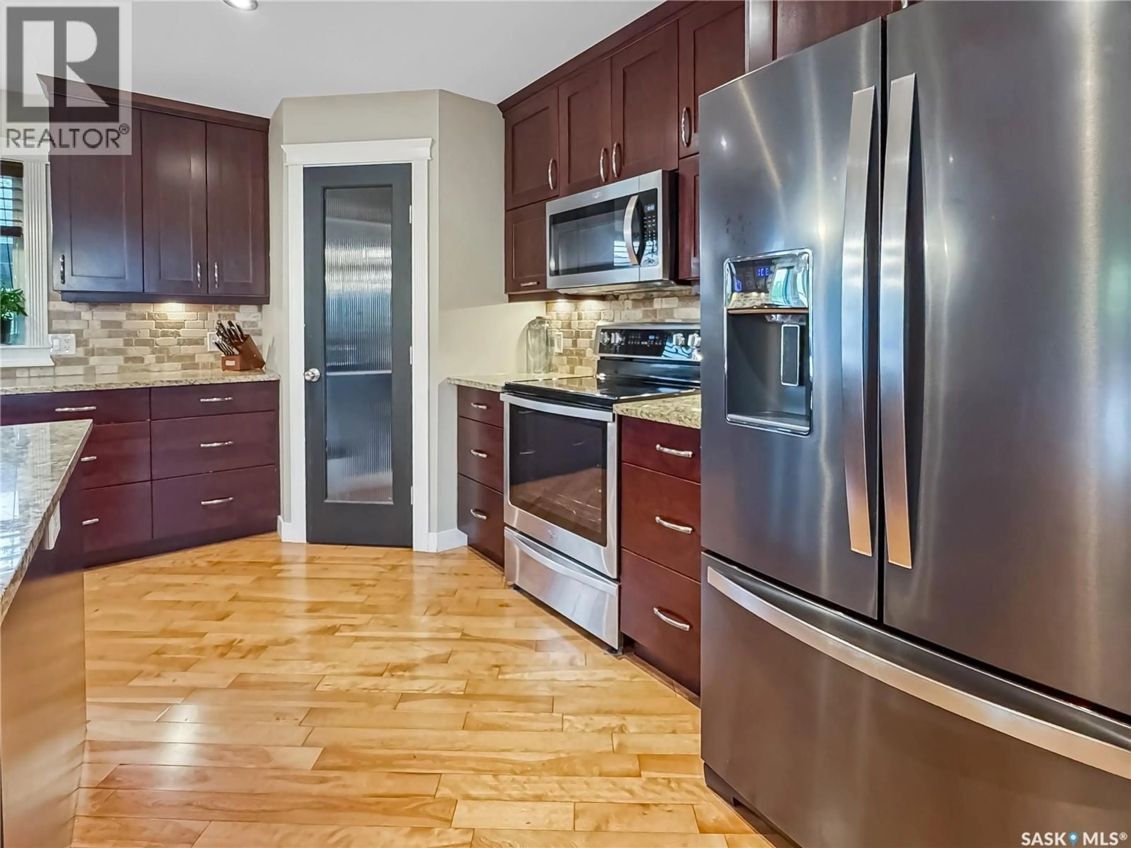 Contemporary kitchen, unknown for 6 BATTLE RIDGE ESTATES, Battle River Rm No. 438 Saskatchewan S0M0E0