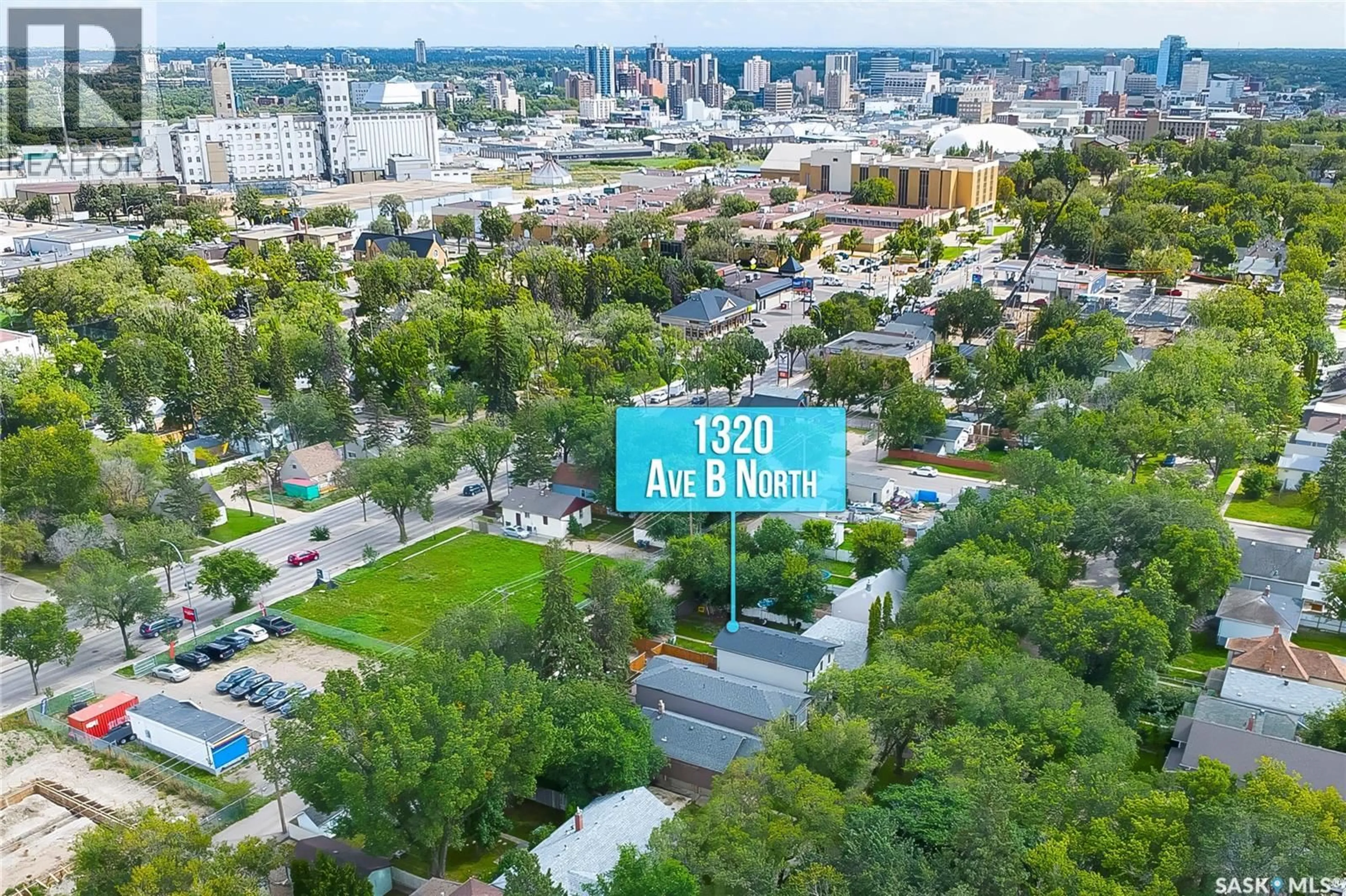 A pic from outside/outdoor area/front of a property/back of a property/a pic from drone, city buildings view from balcony for 1320 B AVENUE, Saskatoon Saskatchewan S7L1G5