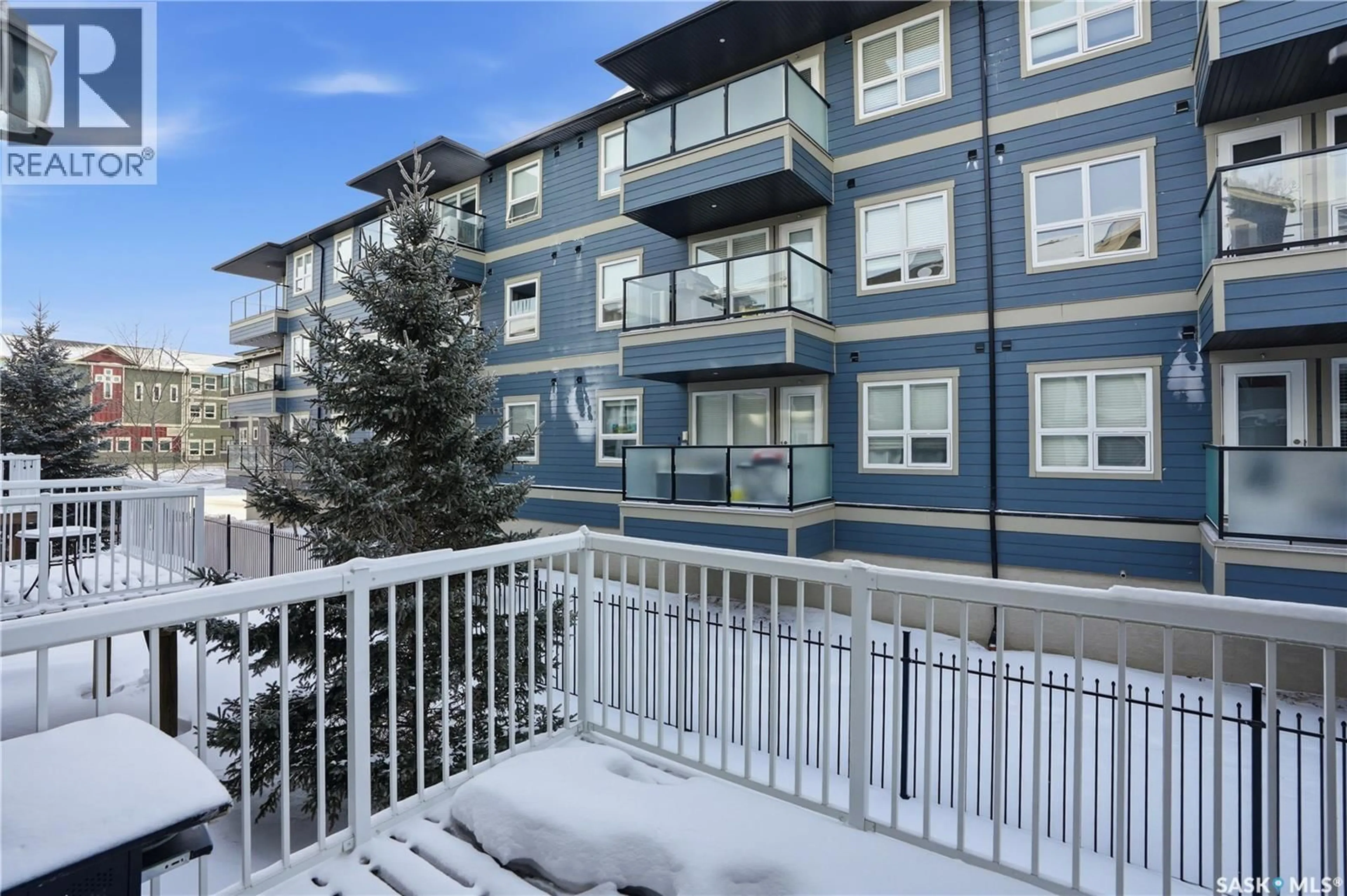 Balcony in the apartment, unknown for 404 212 WILLIS CRESCENT, Saskatoon Saskatchewan S7T0R7