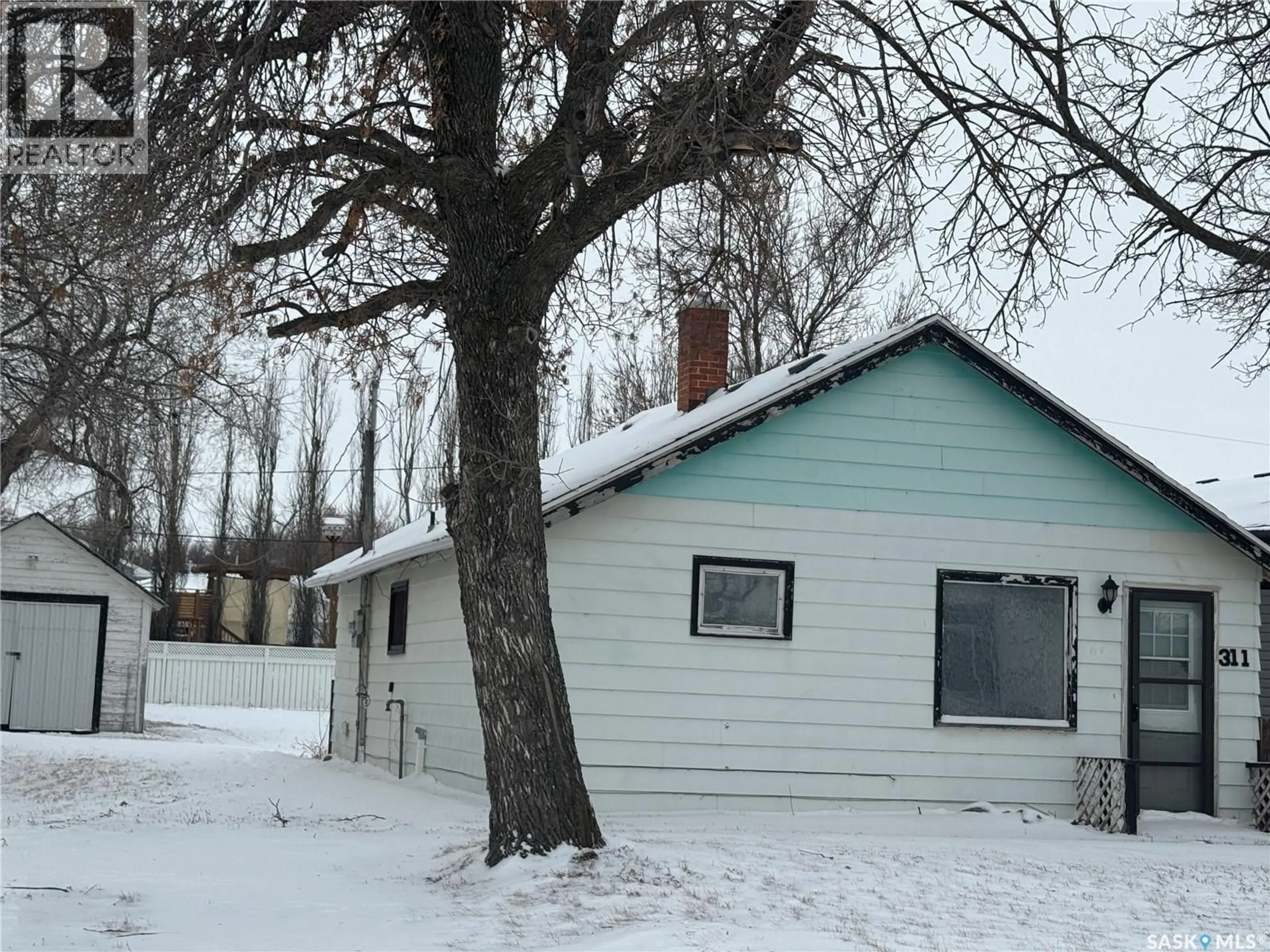 Shed for 311 2ND AVENUE, Assiniboia Saskatchewan S0H0B0