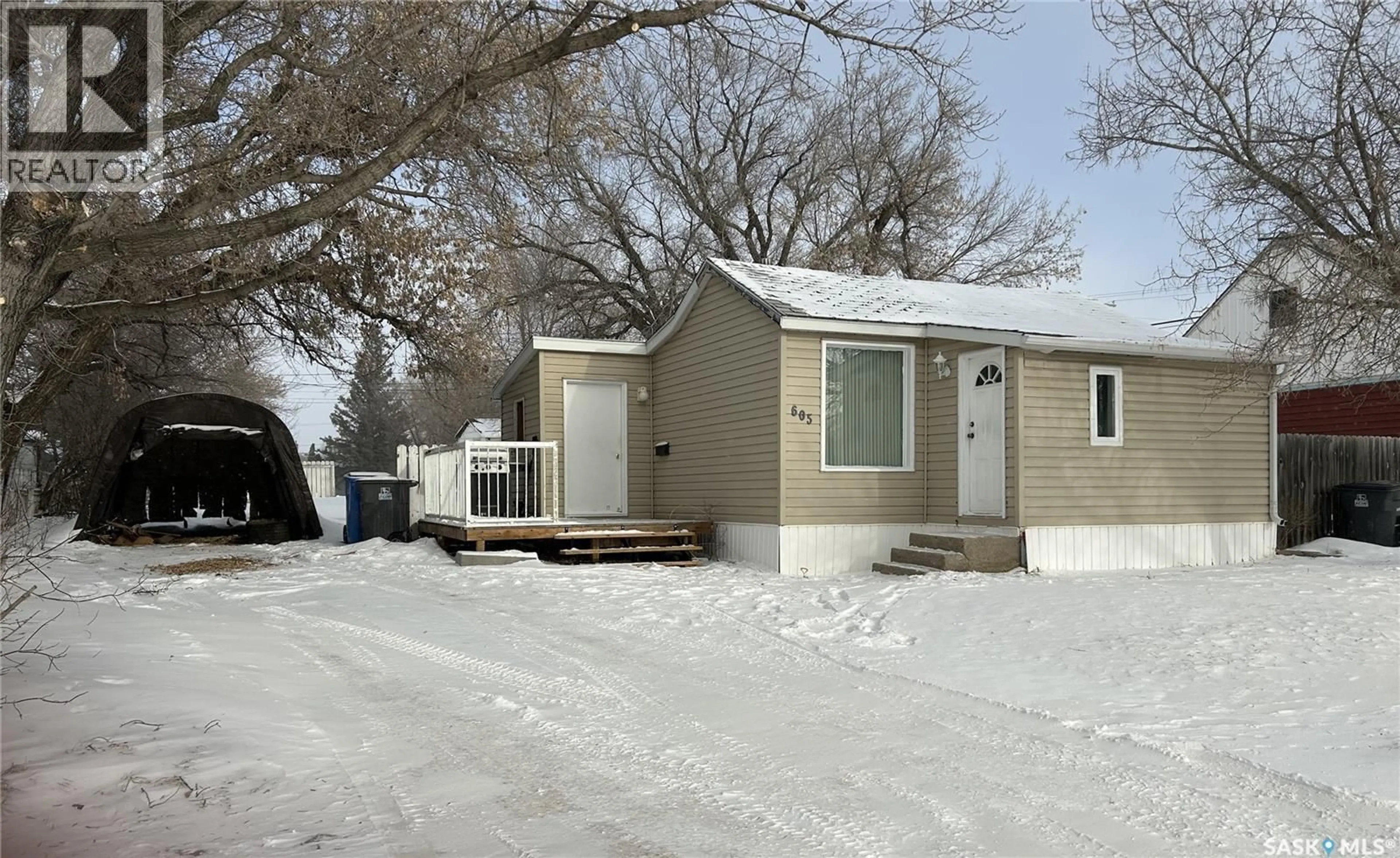 Unknown for 605 2ND STREET, Estevan Saskatchewan S4A0K8