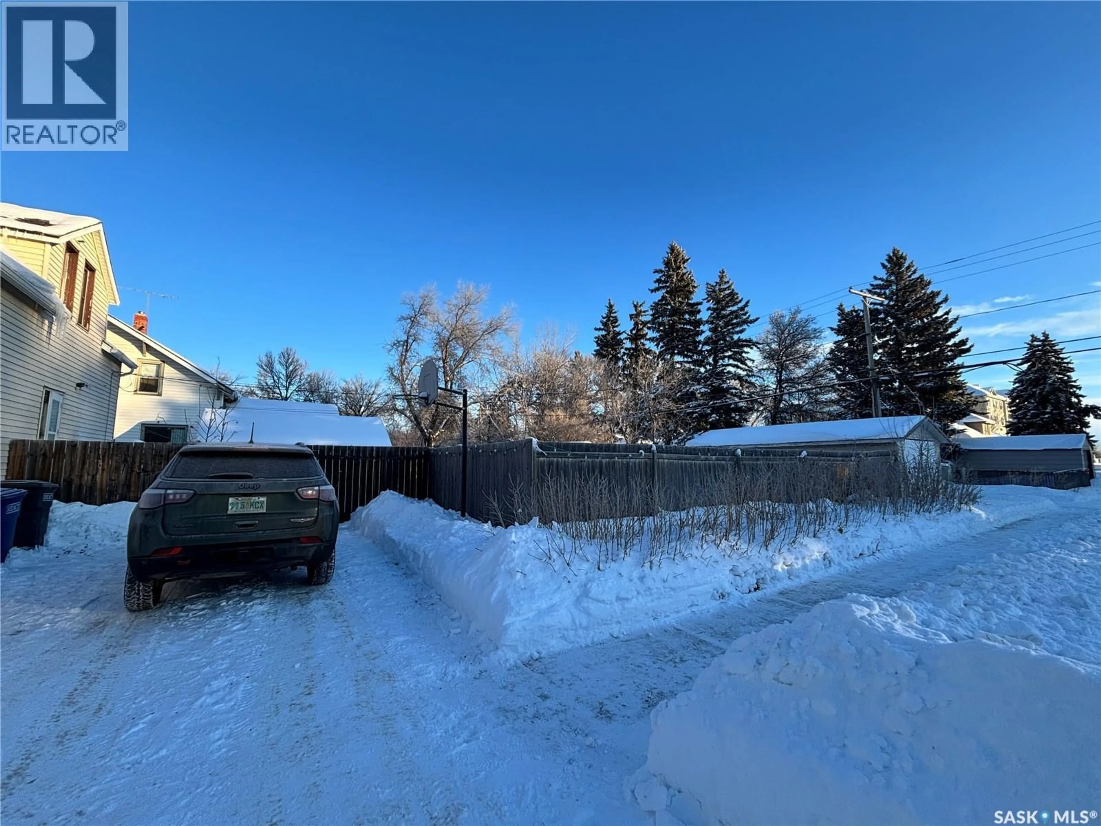 A pic from outside/outdoor area/front of a property/back of a property/a pic from drone, street for 902 9TH STREET, Humboldt Saskatchewan S0K2A0