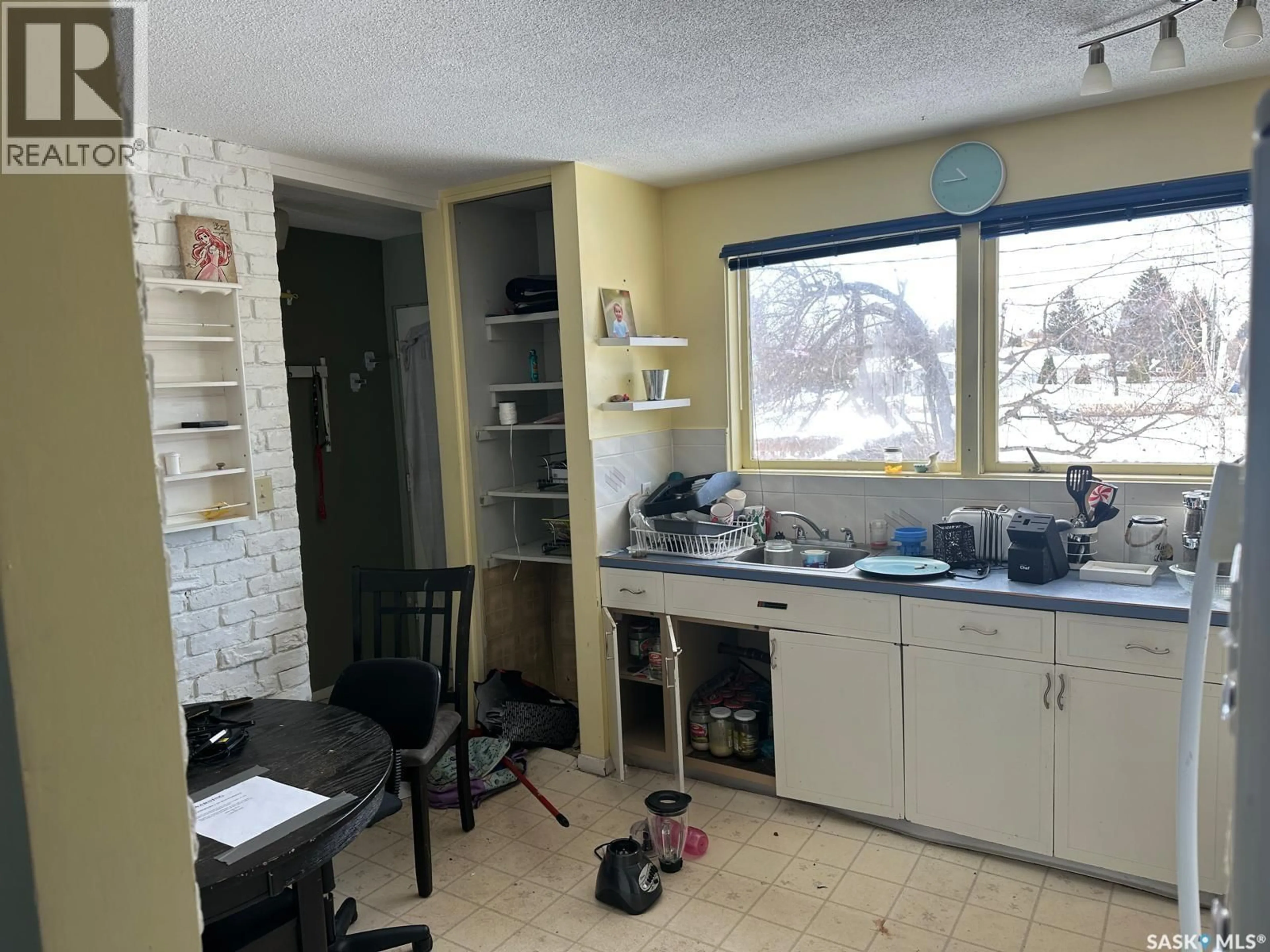 Standard kitchen, unknown for 2621 STEUART AVENUE, Prince Albert Saskatchewan S6V2V3