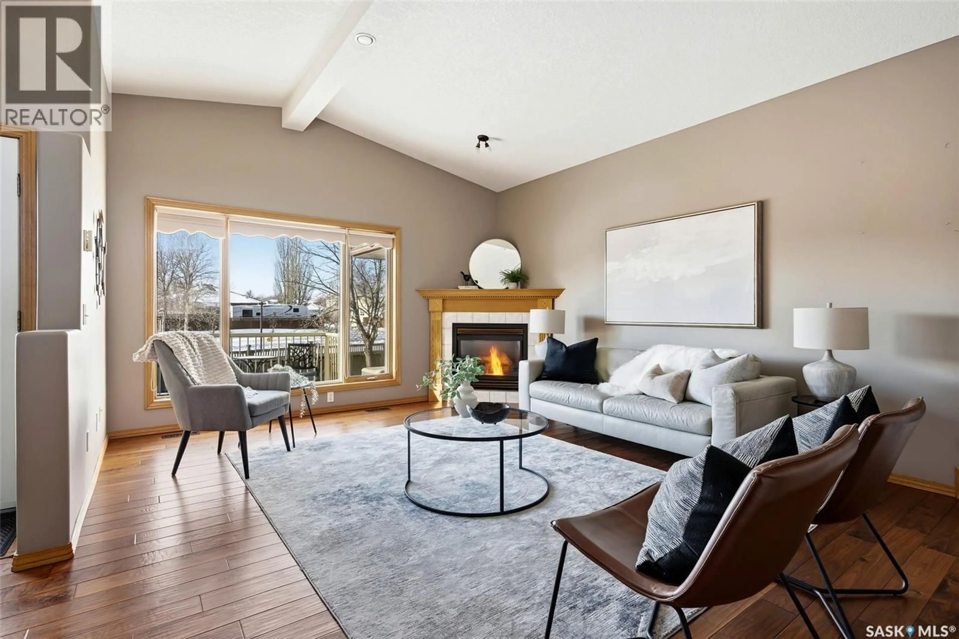 Living room with furniture, unknown for 2906 ST JAMES CRESCENT, Regina Saskatchewan S4V2Z1