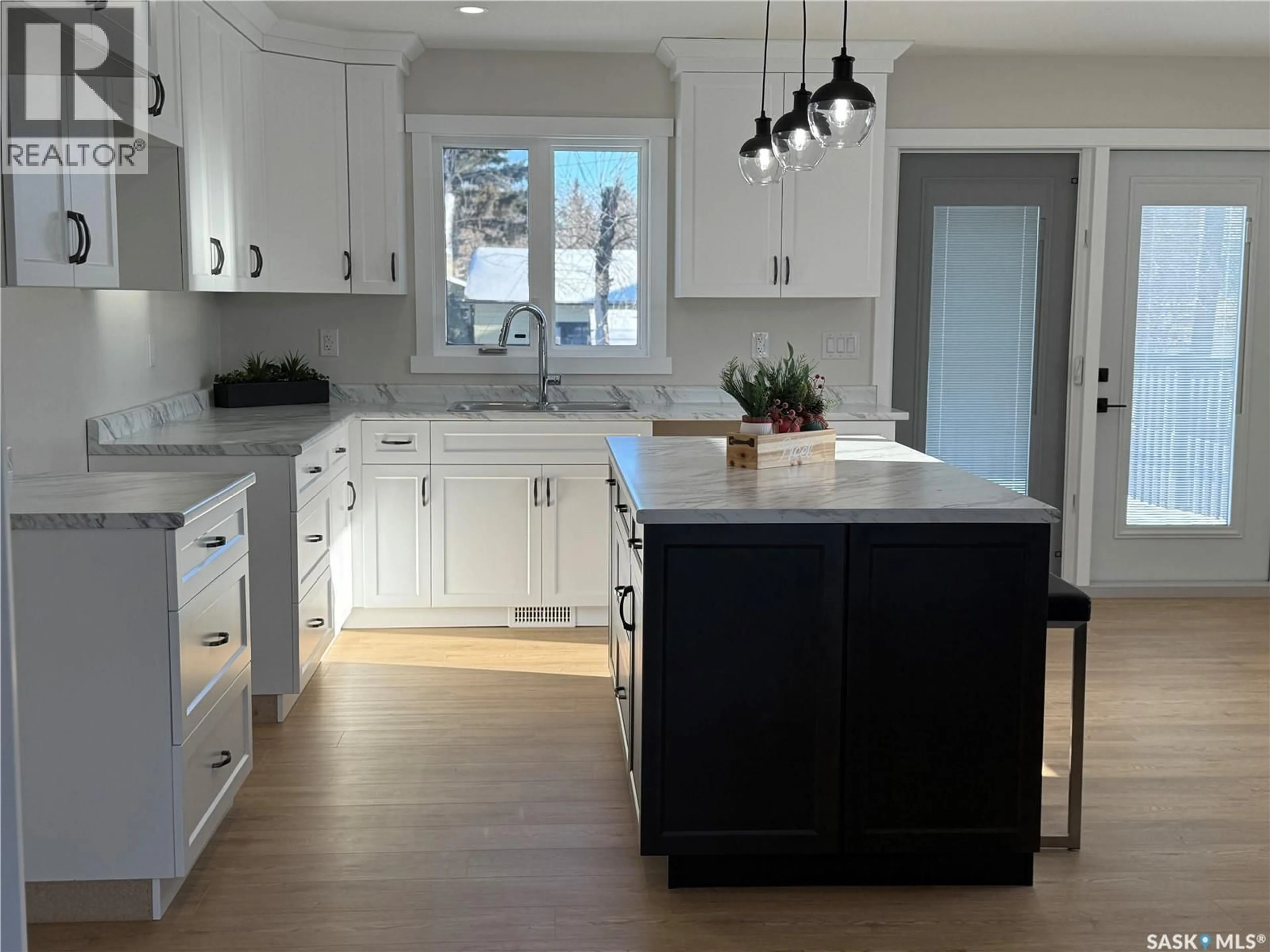 Open concept kitchen, unknown for 1134 9TH STREET, Humboldt Saskatchewan S0K2A0