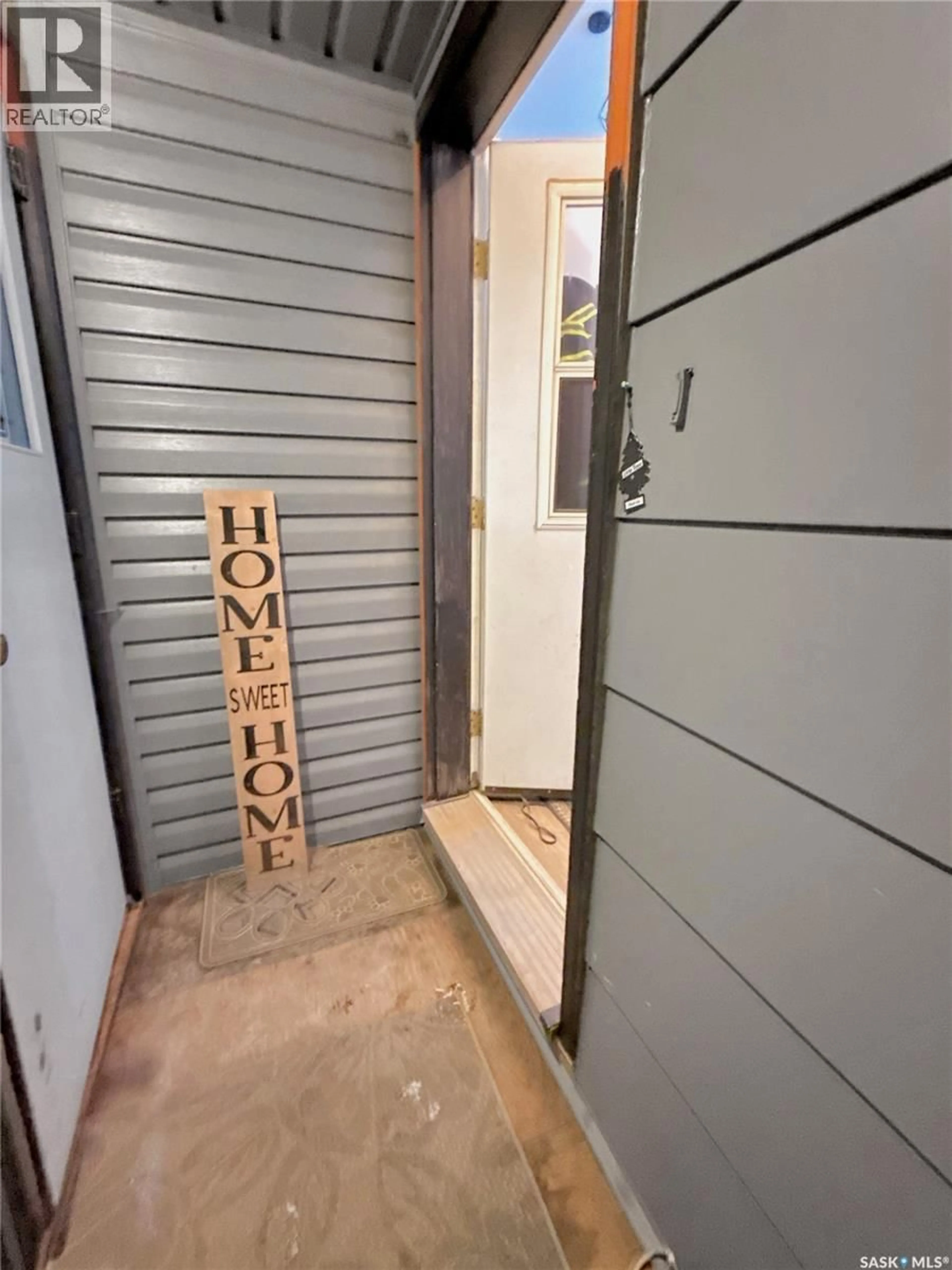 Indoor entryway for 28 NORTH STREET, Yorkton Saskatchewan S3N0G8