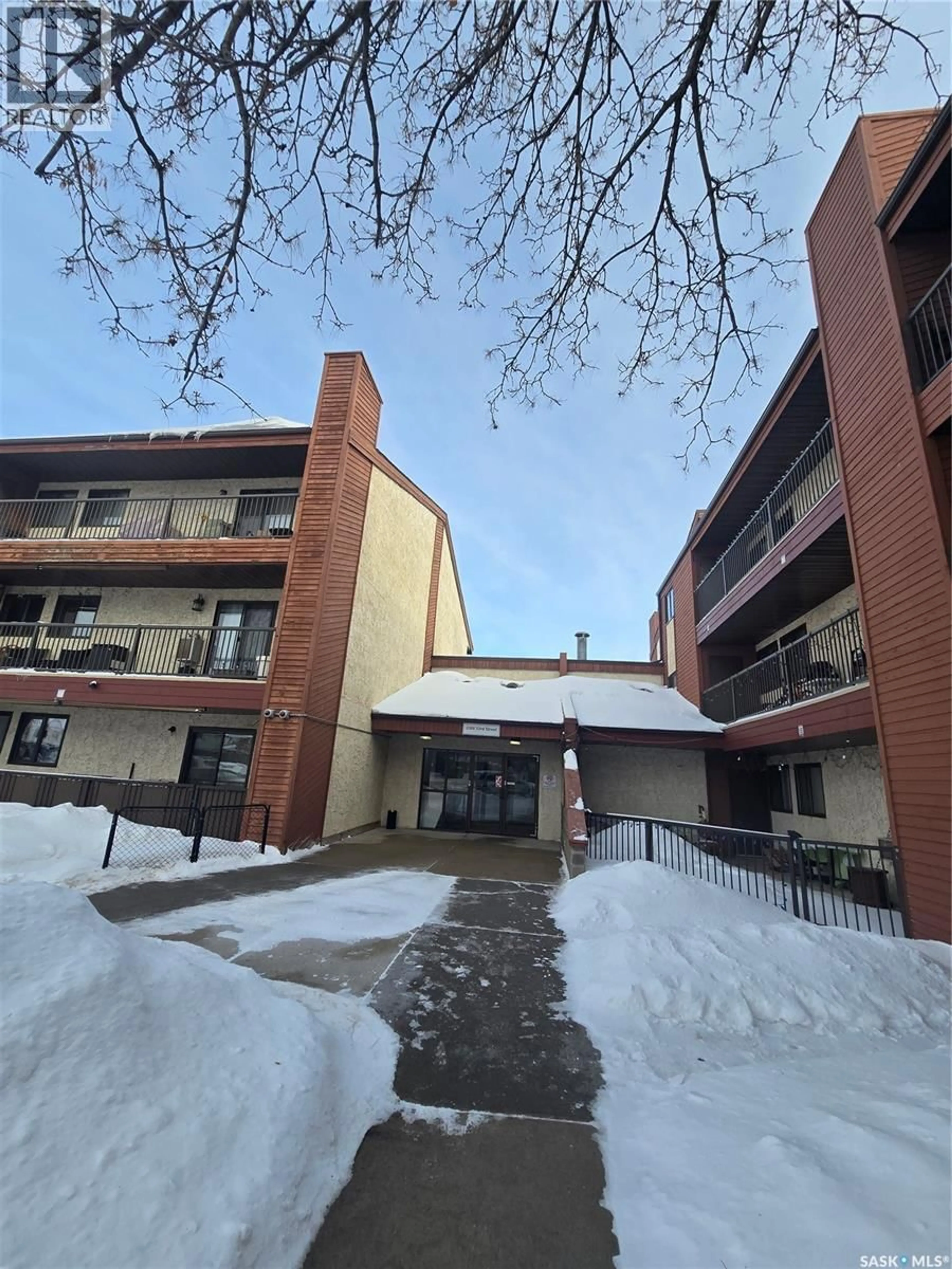 Unknown for W - 318 3308 33RD STREET, Saskatoon Saskatchewan S7L6S6