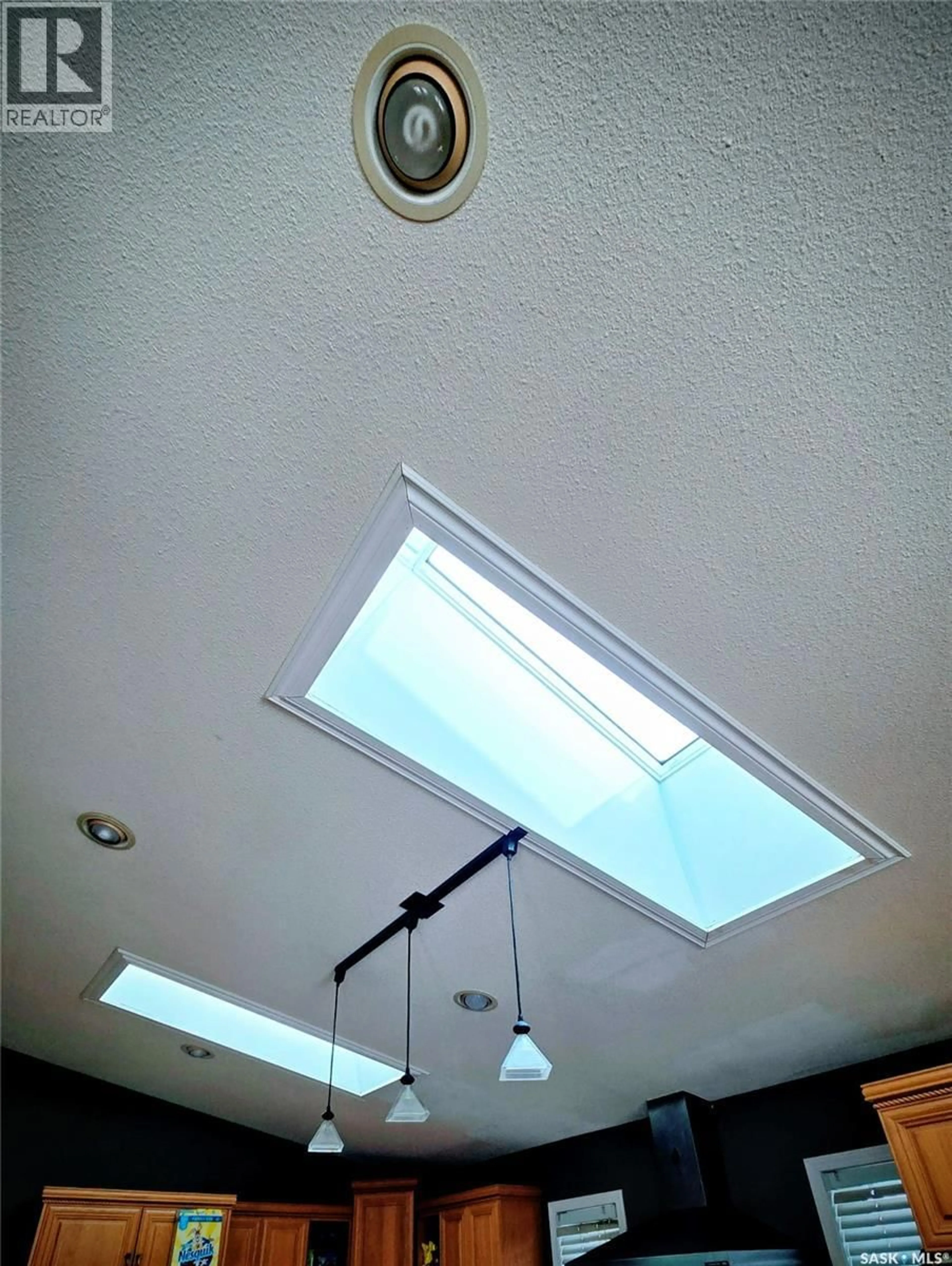 Unknown for 833 PETERS AVENUE, Oxbow Saskatchewan S0C2B0