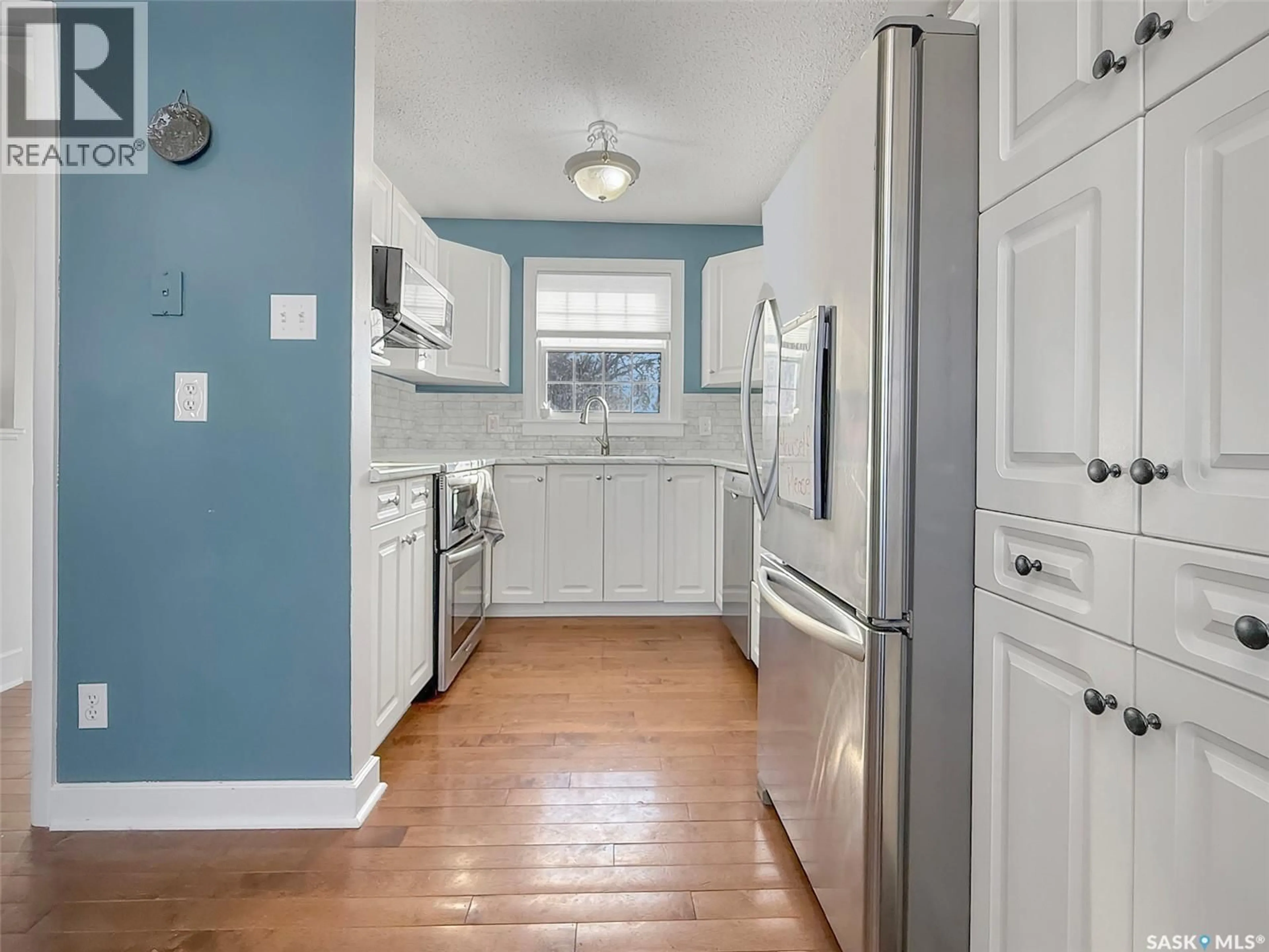 Standard kitchen, unknown for 1110 BOTHWELL DRIVE, Swift Current Saskatchewan S9H1Z9