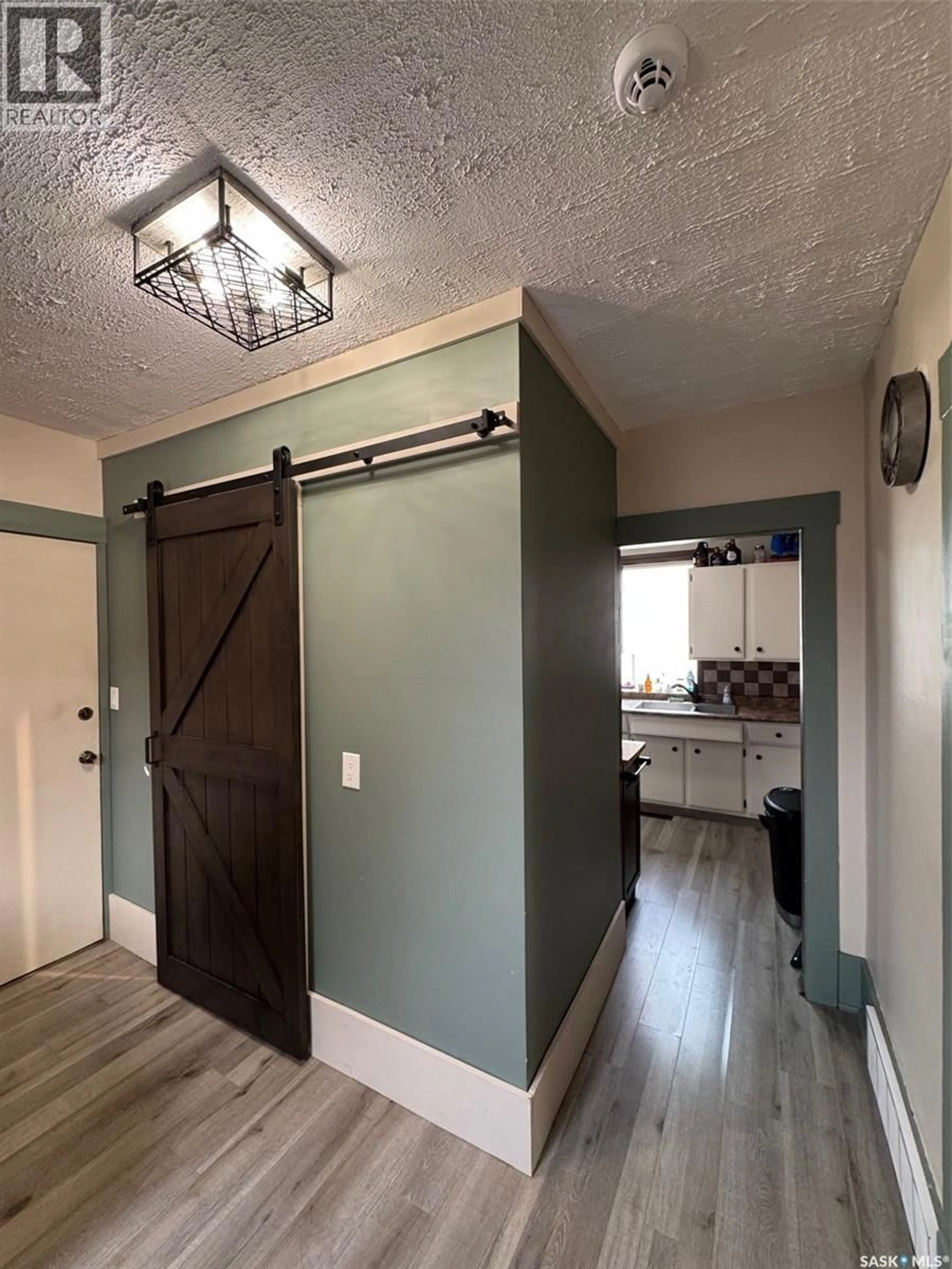 Indoor entryway for 971 108TH STREET, North Battleford Saskatchewan S9A2A7