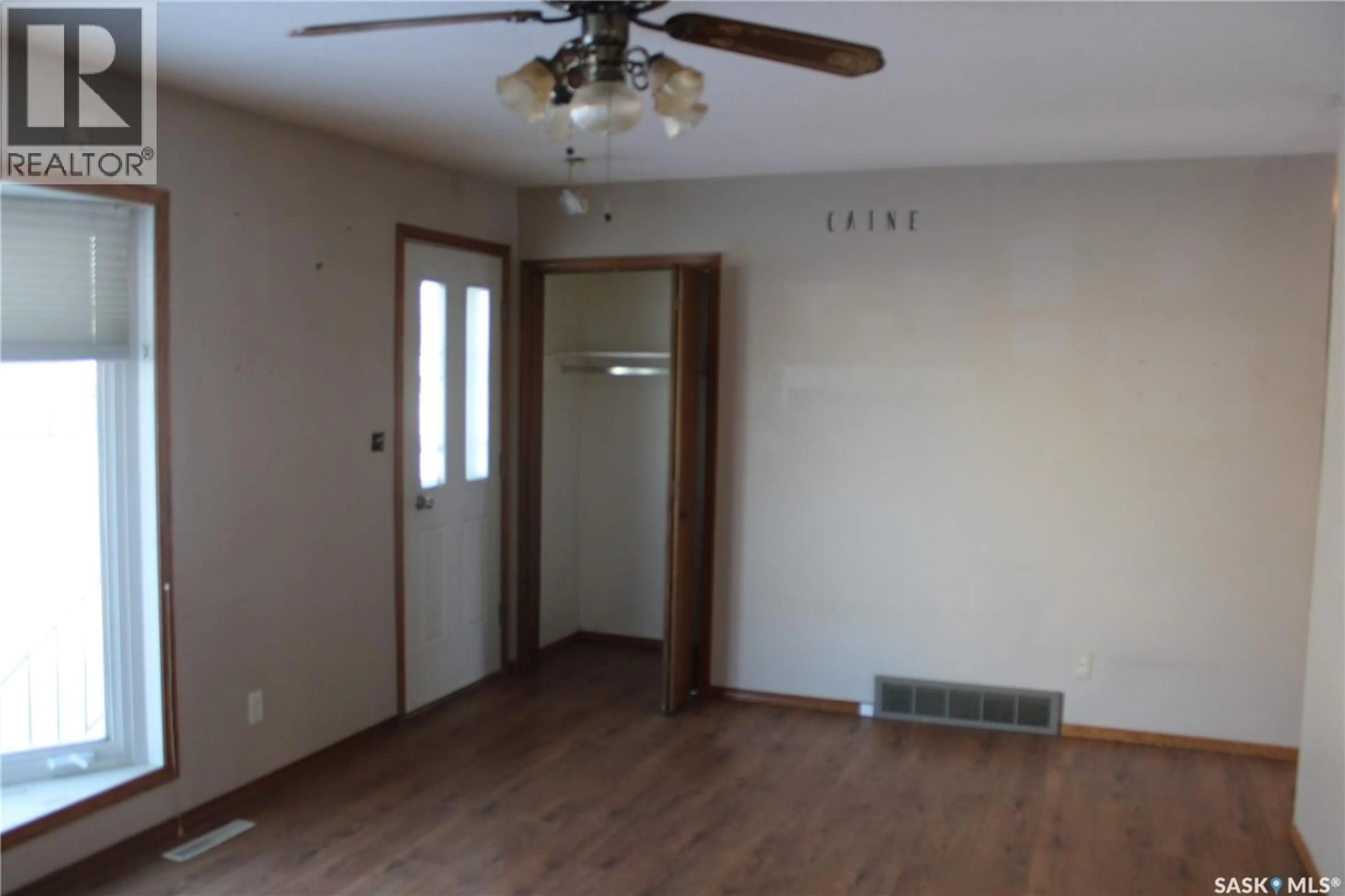 A pic of a room for 413 1ST STREET, Kipling Saskatchewan S0G2S0