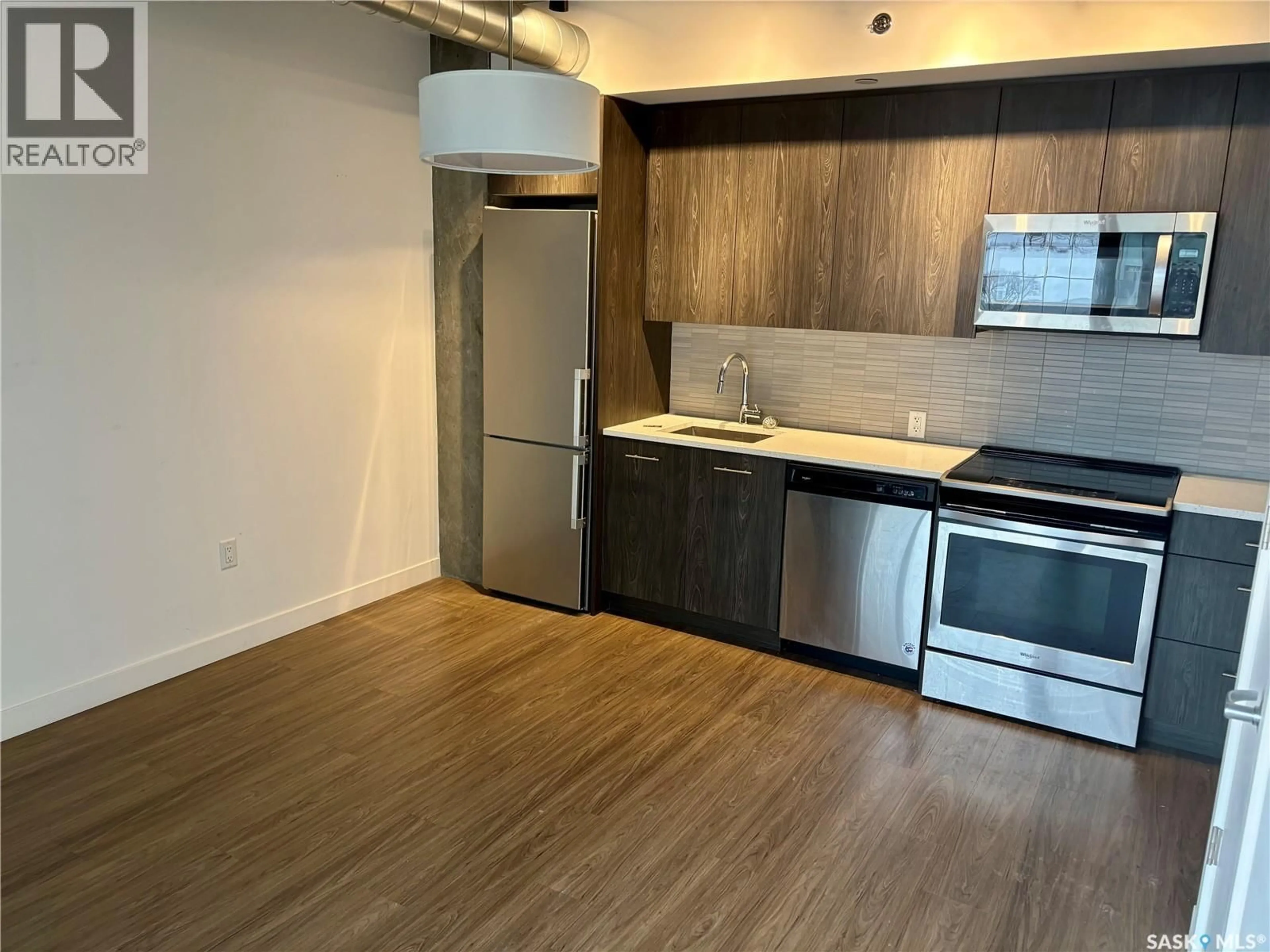 Standard kitchen, unknown for S - 804 490 2ND AVENUE, Saskatoon Saskatchewan S7K4H5