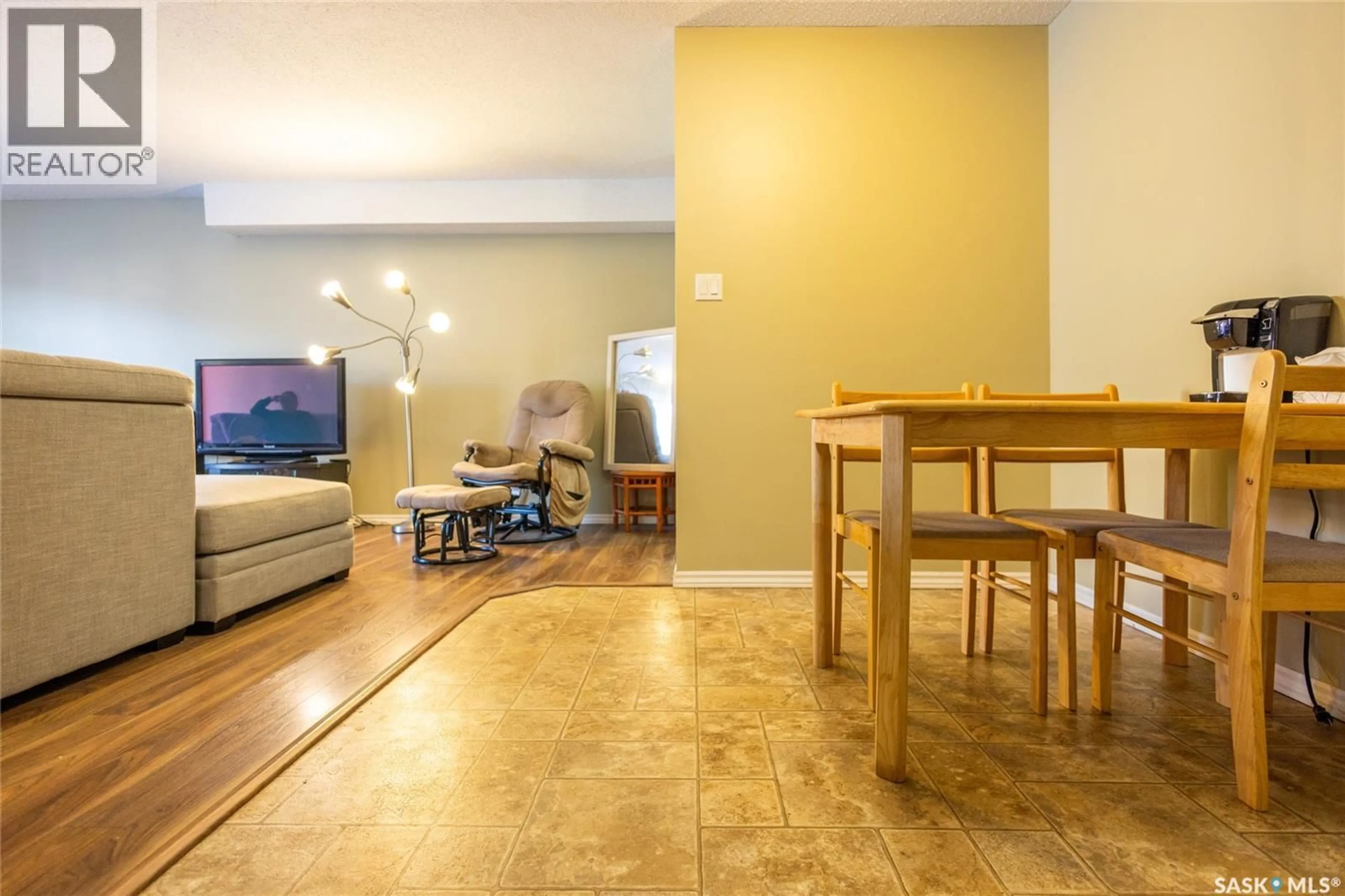 Living room with furniture, unknown for 105 - 411 TAIT COURT, Saskatoon Saskatchewan S7H5L3