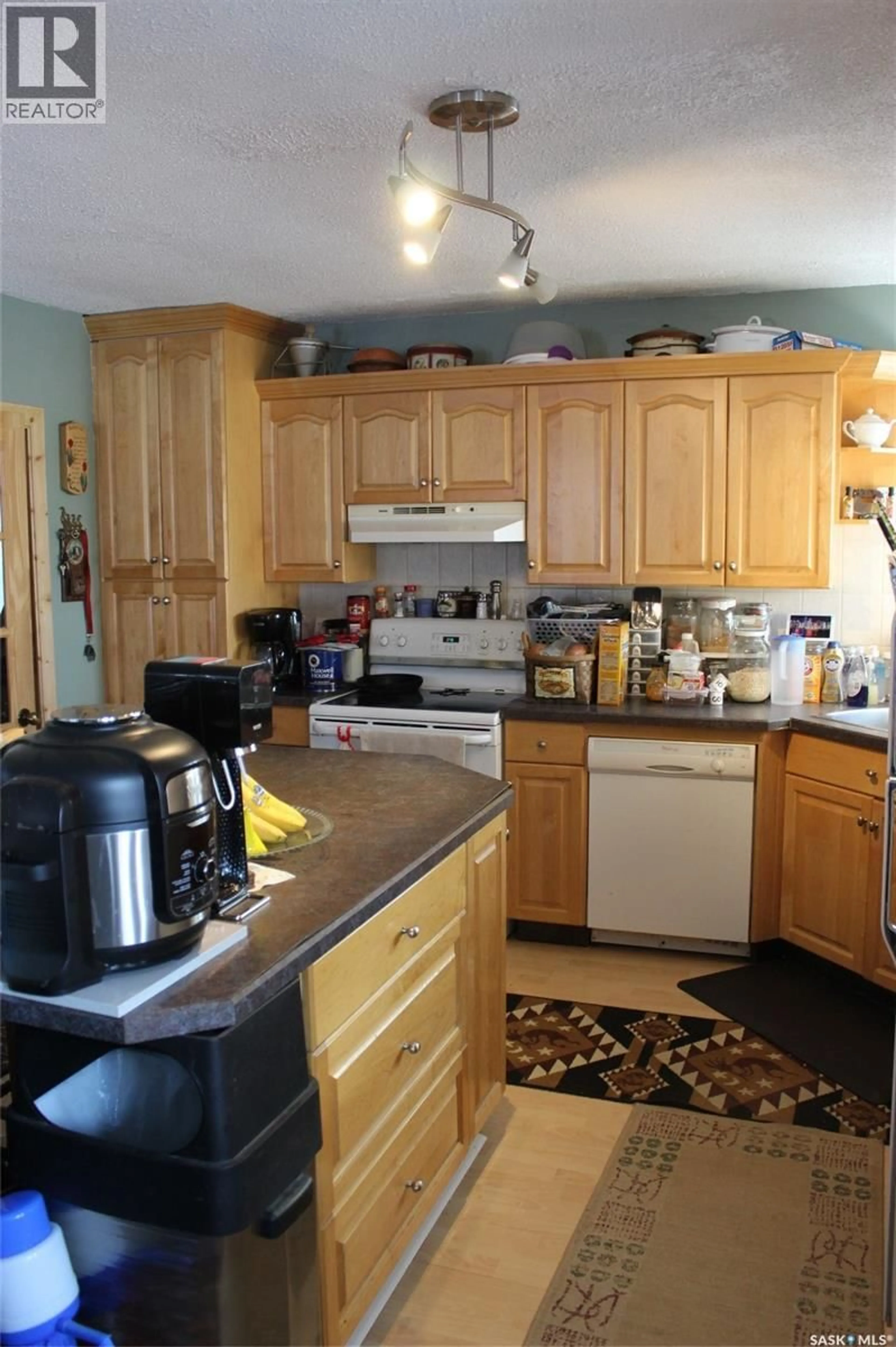 Unknown for 404 3RD STREET, Val Marie Saskatchewan S0N2T0