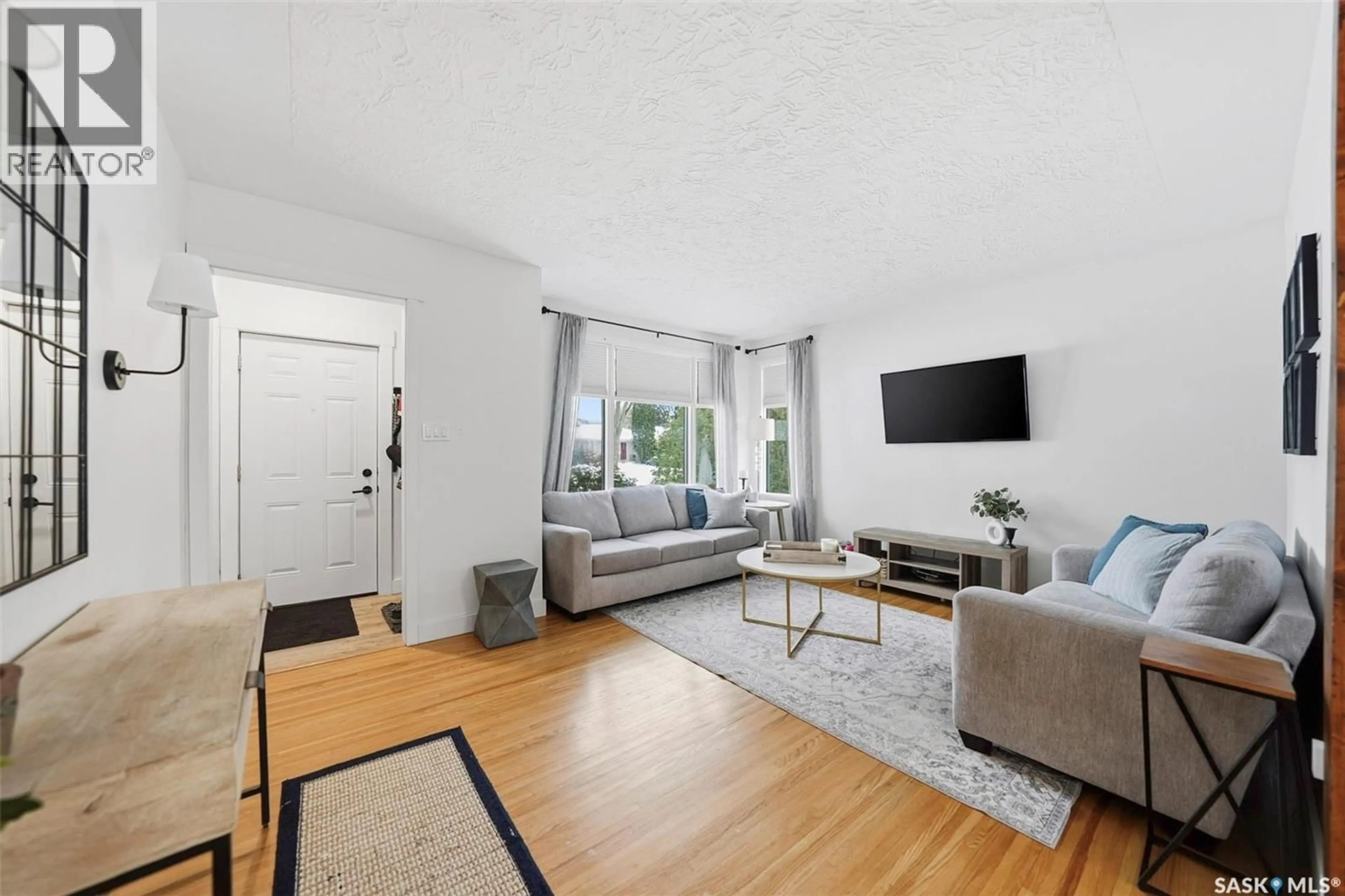 Living room with furniture, unknown for 1622 CAIRNS AVENUE, Saskatoon Saskatchewan S7H2H8