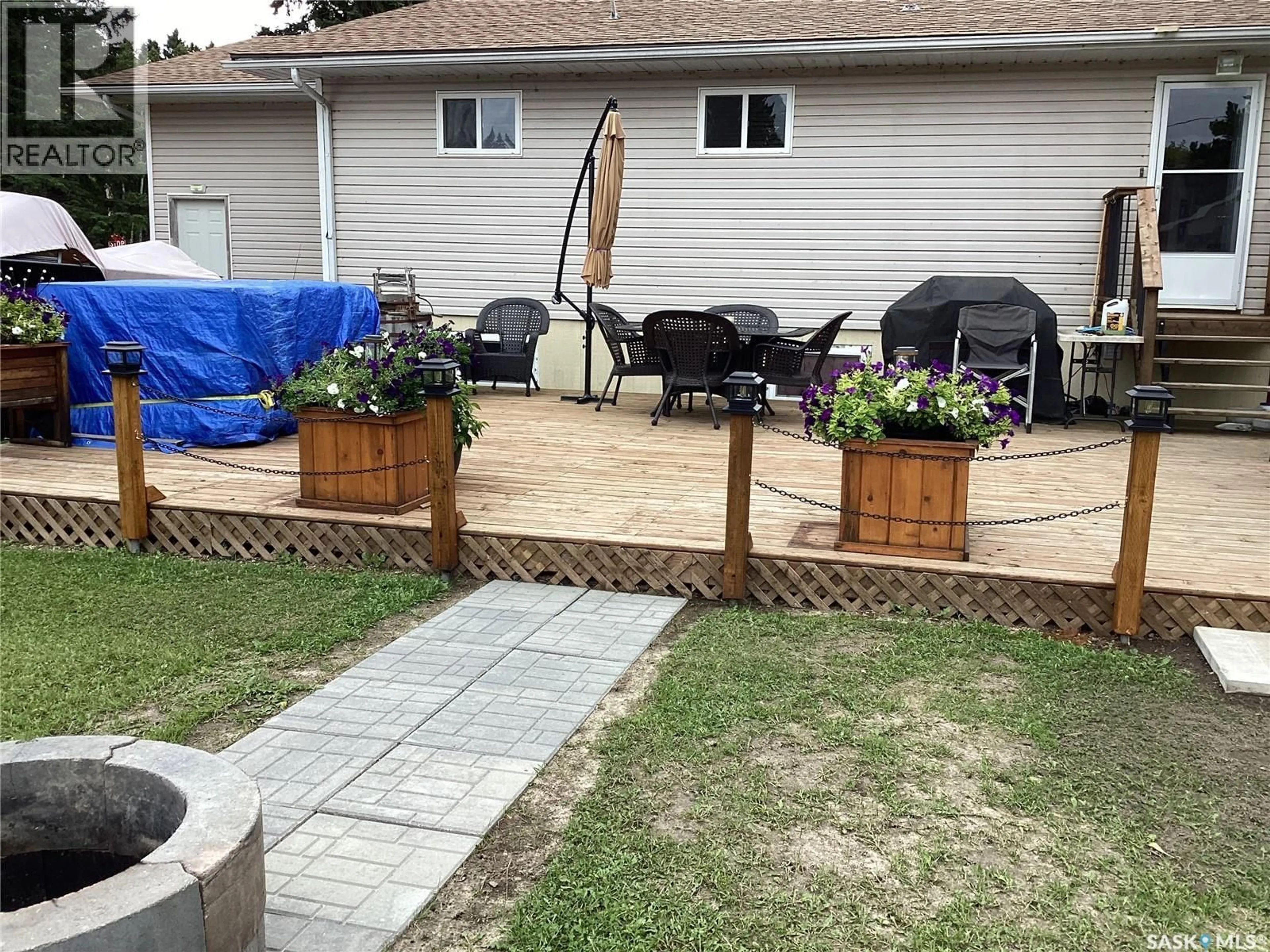 Patio, street for 810 MAIN STREET, Big River Saskatchewan S0J0E0