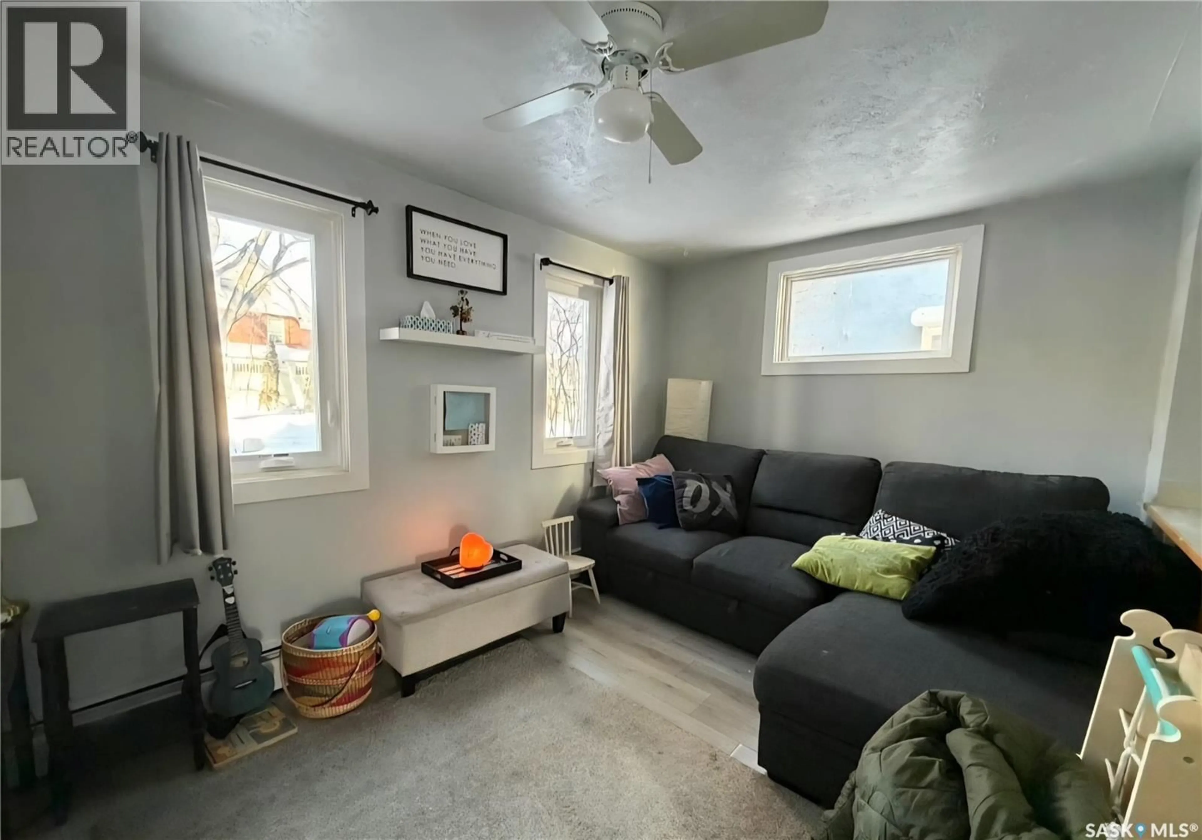 A pic of a room for 209 28TH STREET, Saskatoon Saskatchewan S7L0K4