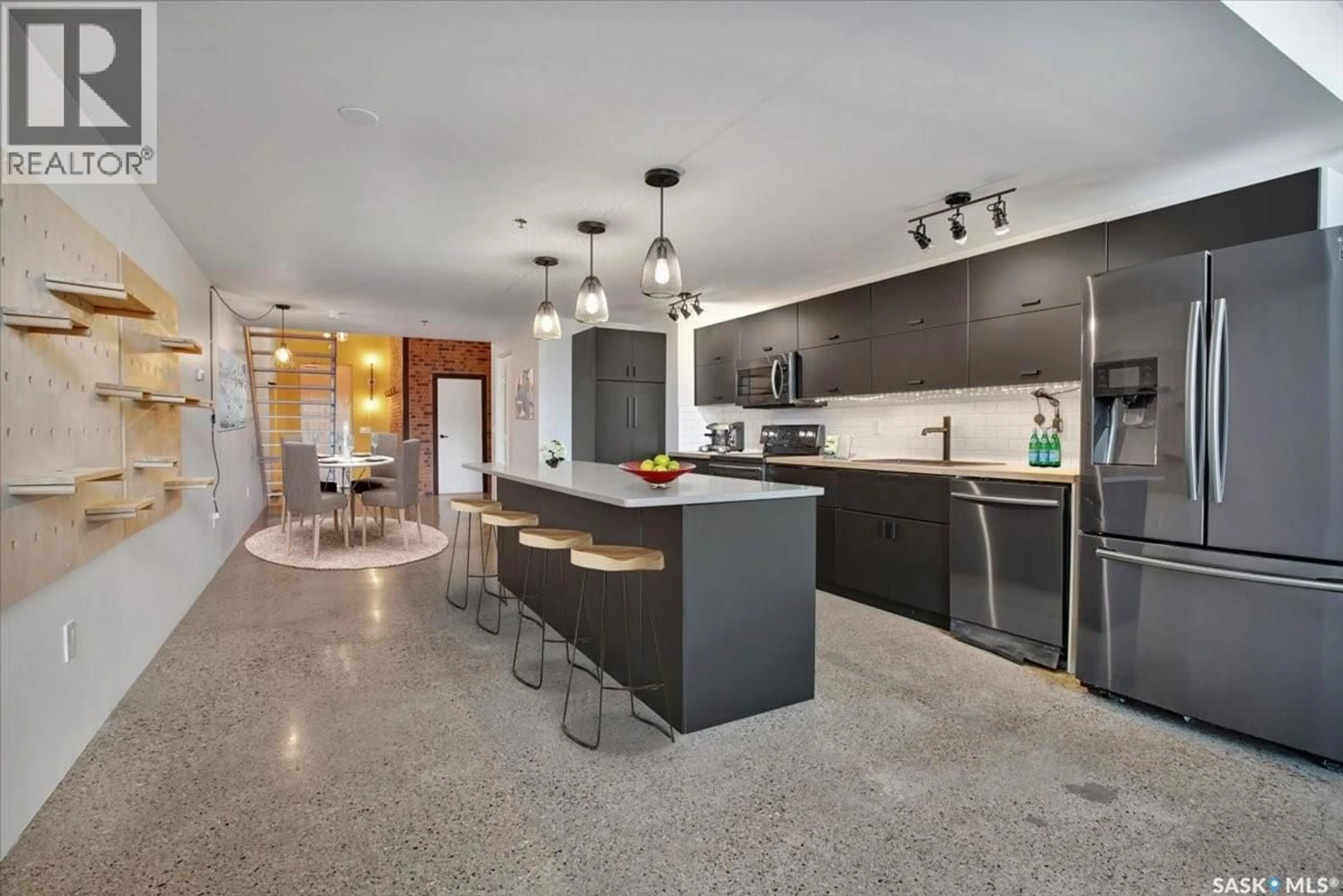 Contemporary kitchen, unknown for 223 120 23RD STREET E, Saskatoon Saskatchewan S7K0K8